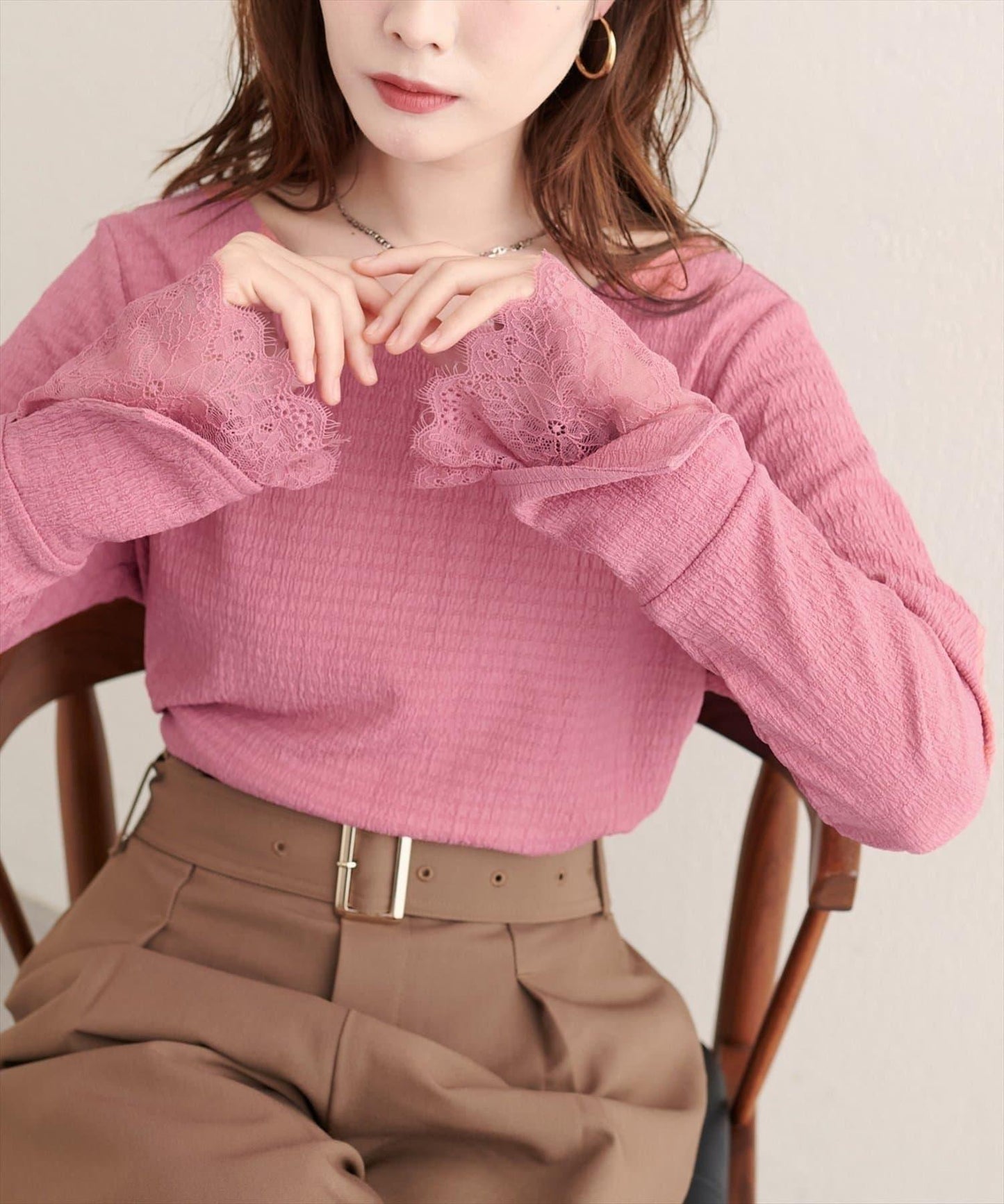 蕾絲拼接針織衫