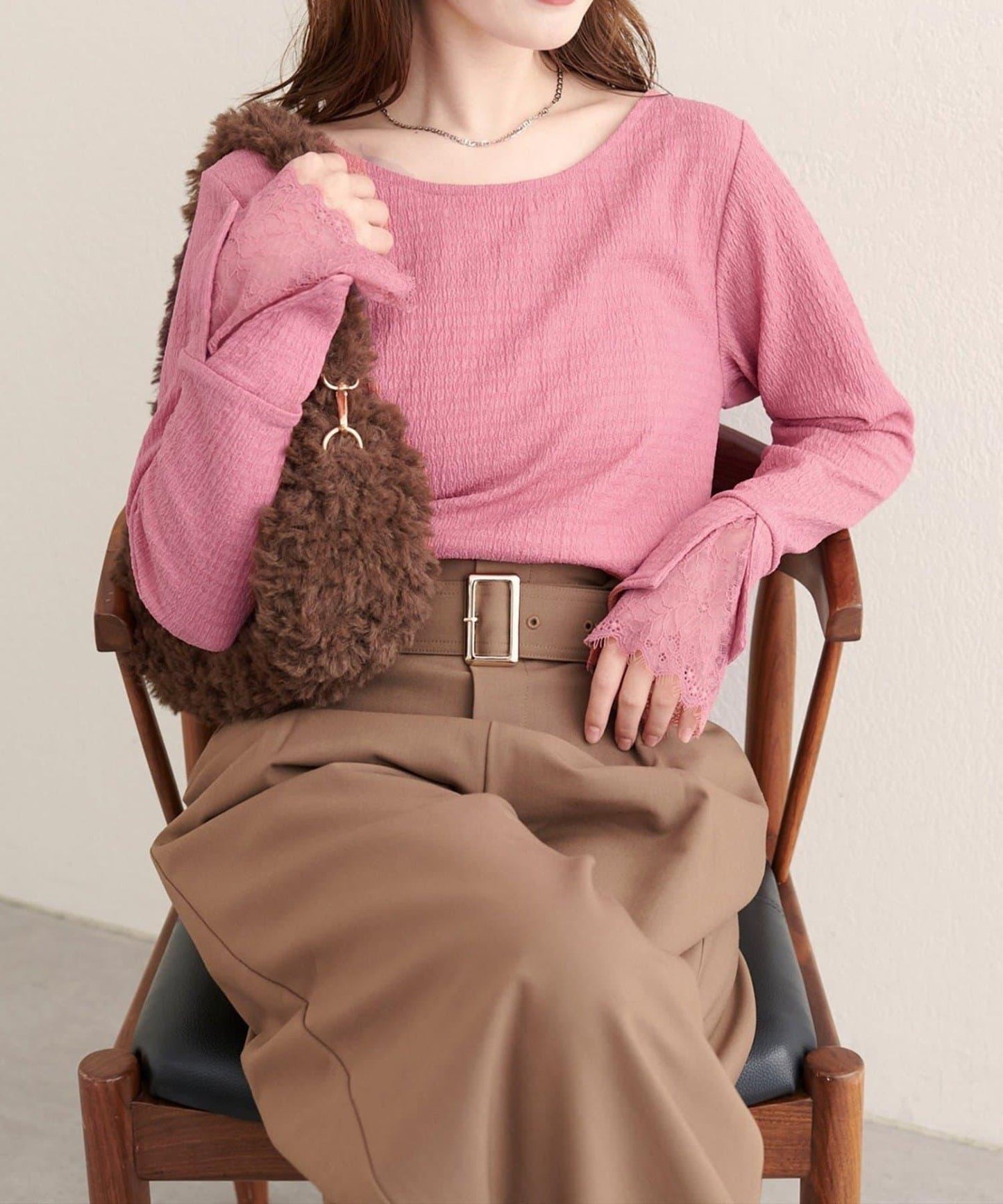 蕾絲拼接針織衫