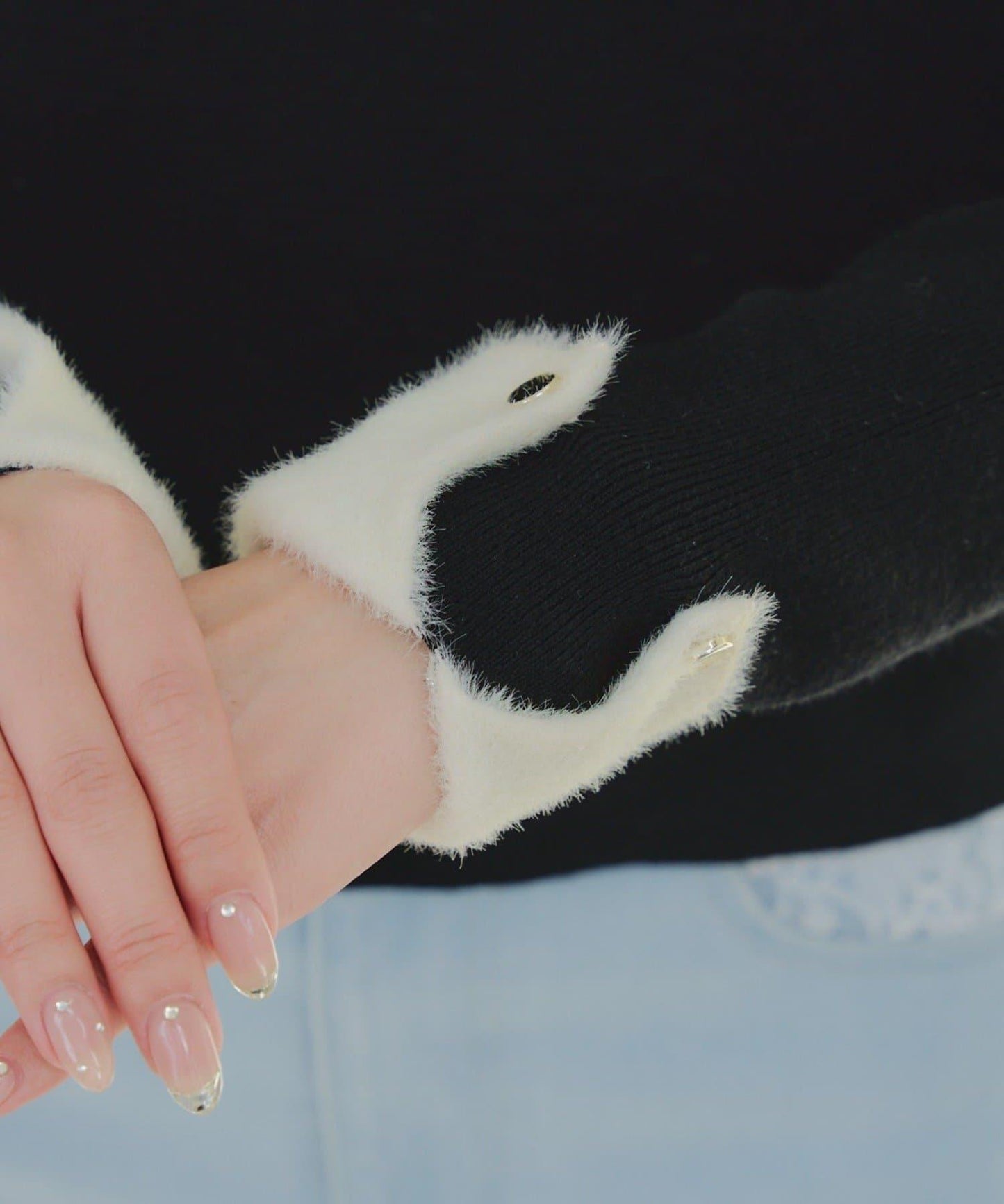 拼色羽毛半拉鍊針織衫