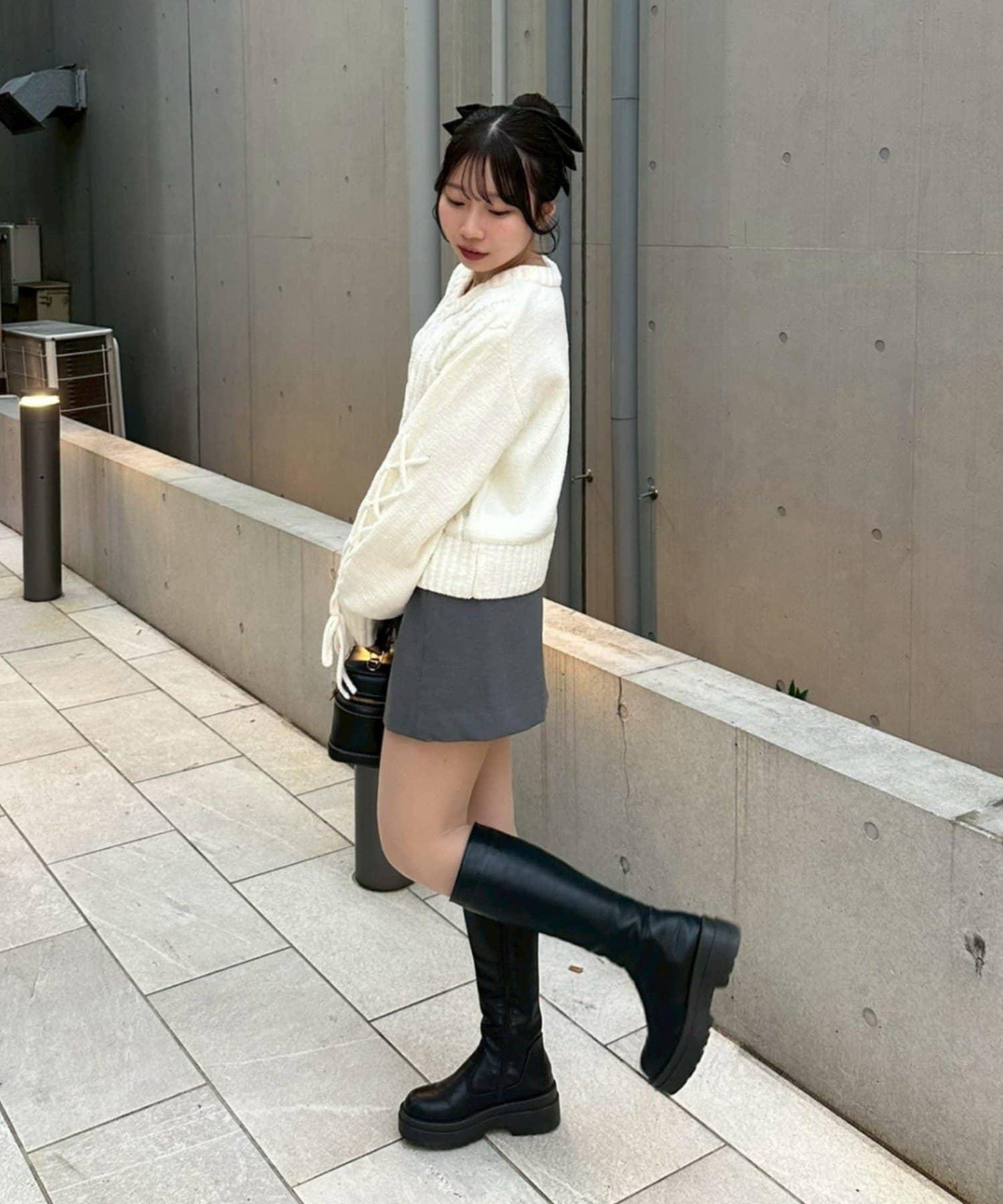 繫帶花邊麻花針織衫