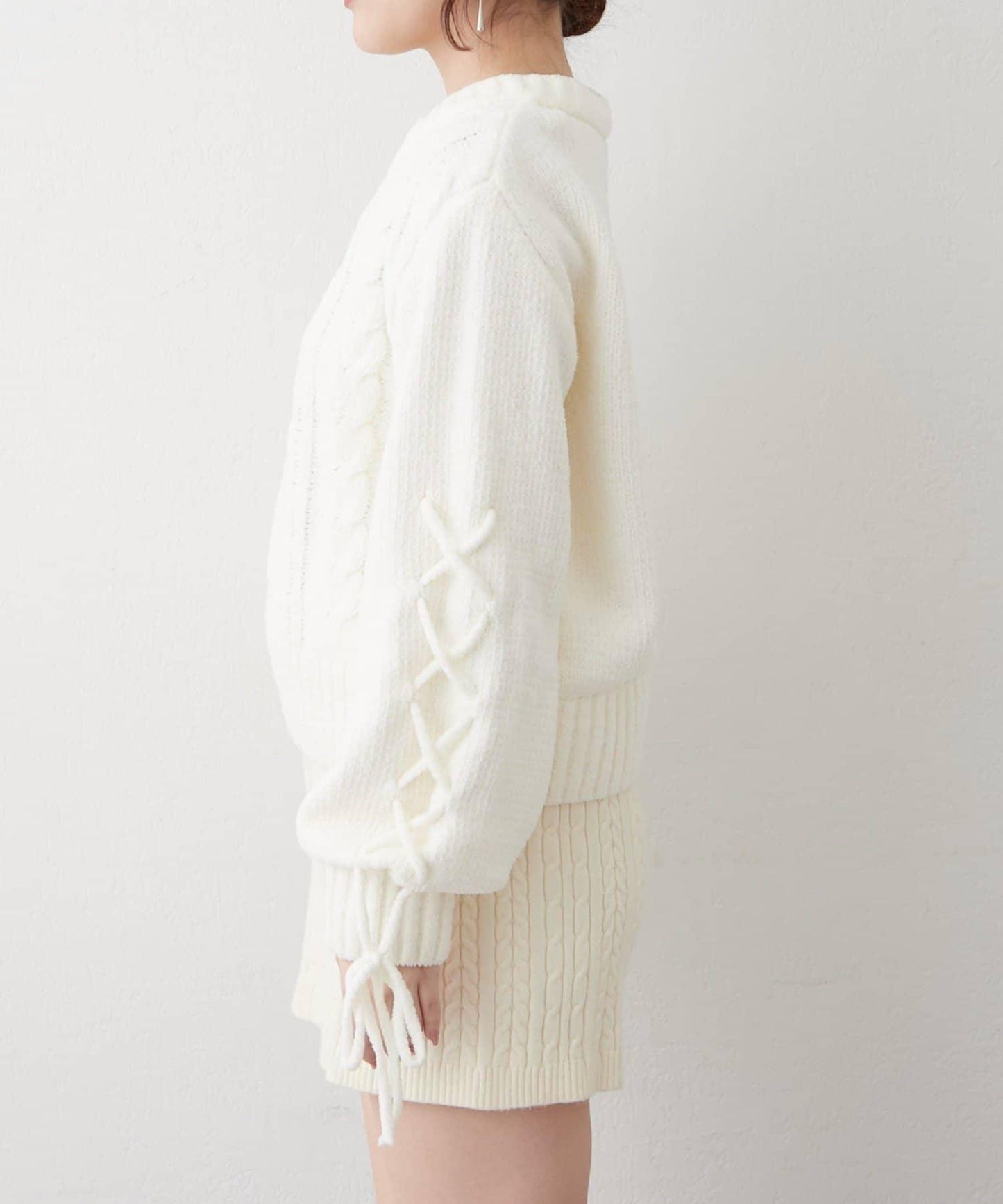 繫帶花邊麻花針織衫