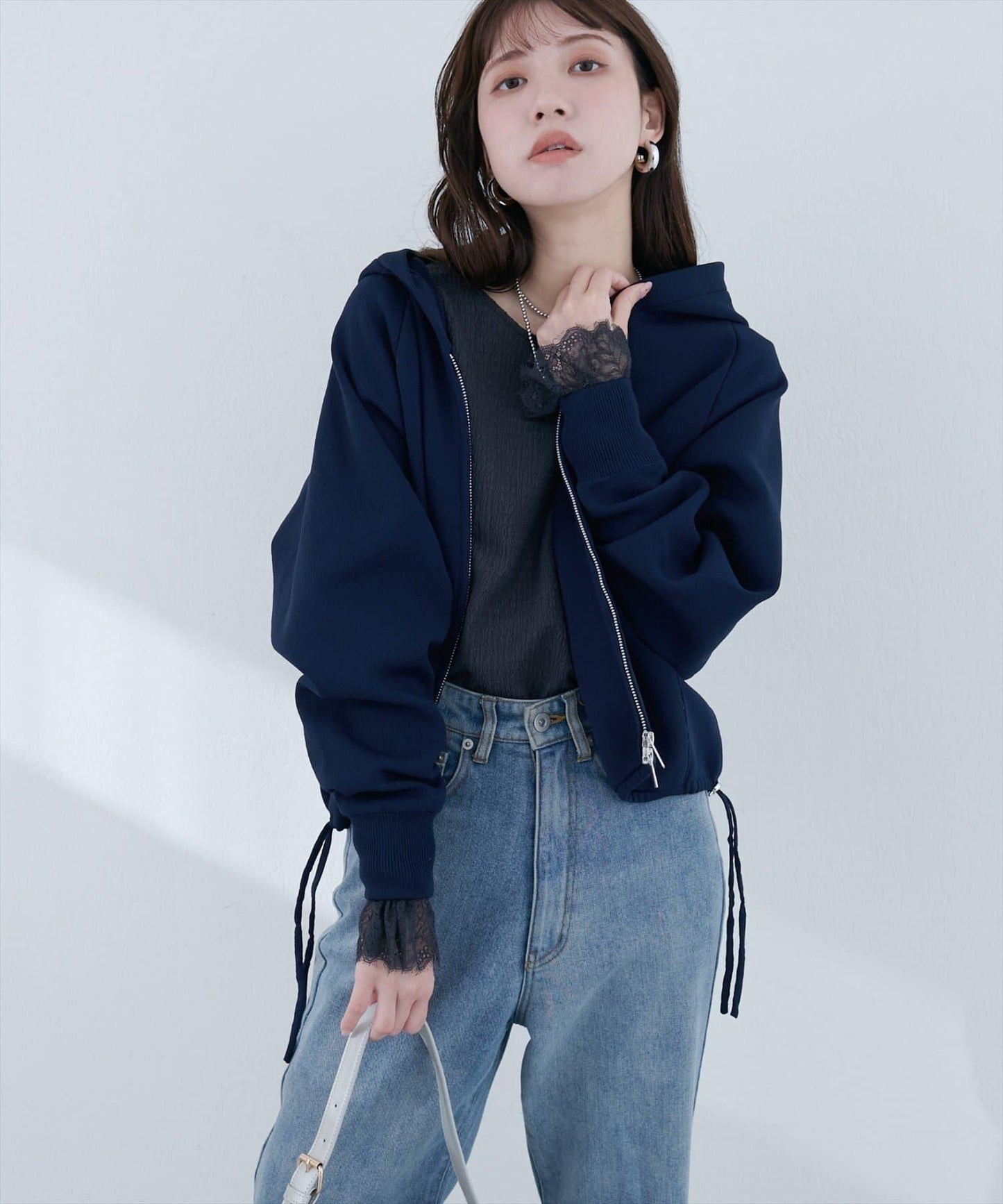 蕾絲拼接針織衫