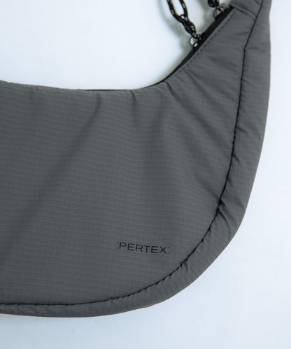 Pertex 香蕉斜挎包
