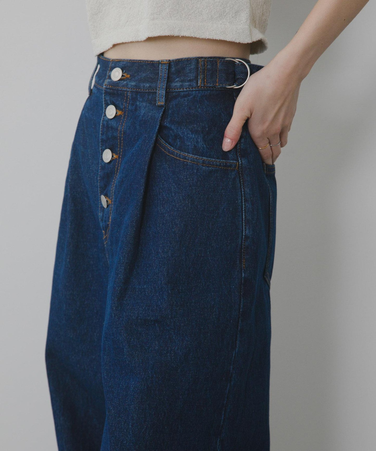 「3尺碼可選」褶皺紐扣牛仔褲