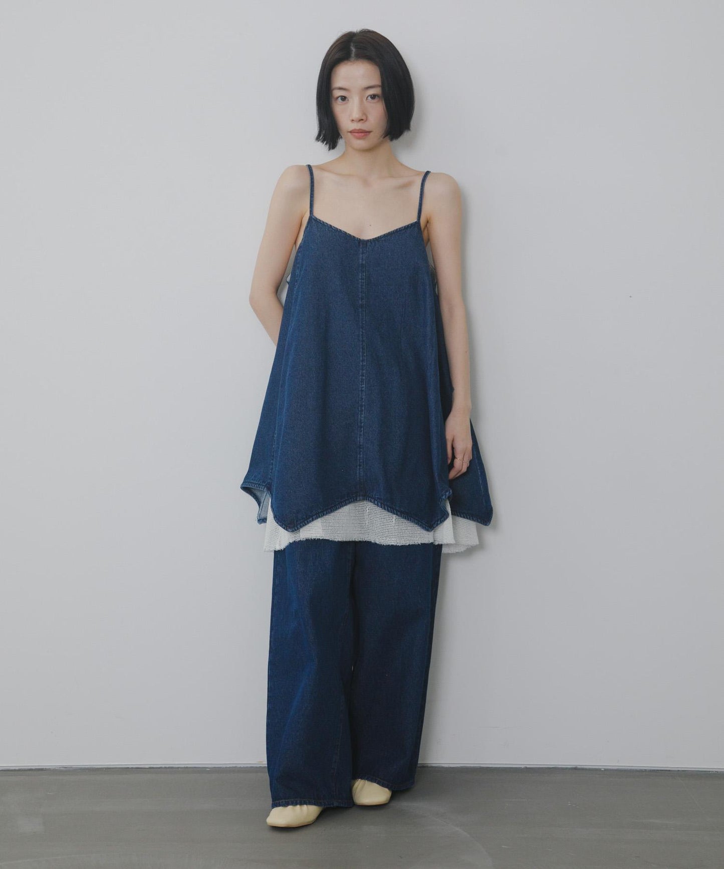 網紗拼接牛仔吊帶連衣裙