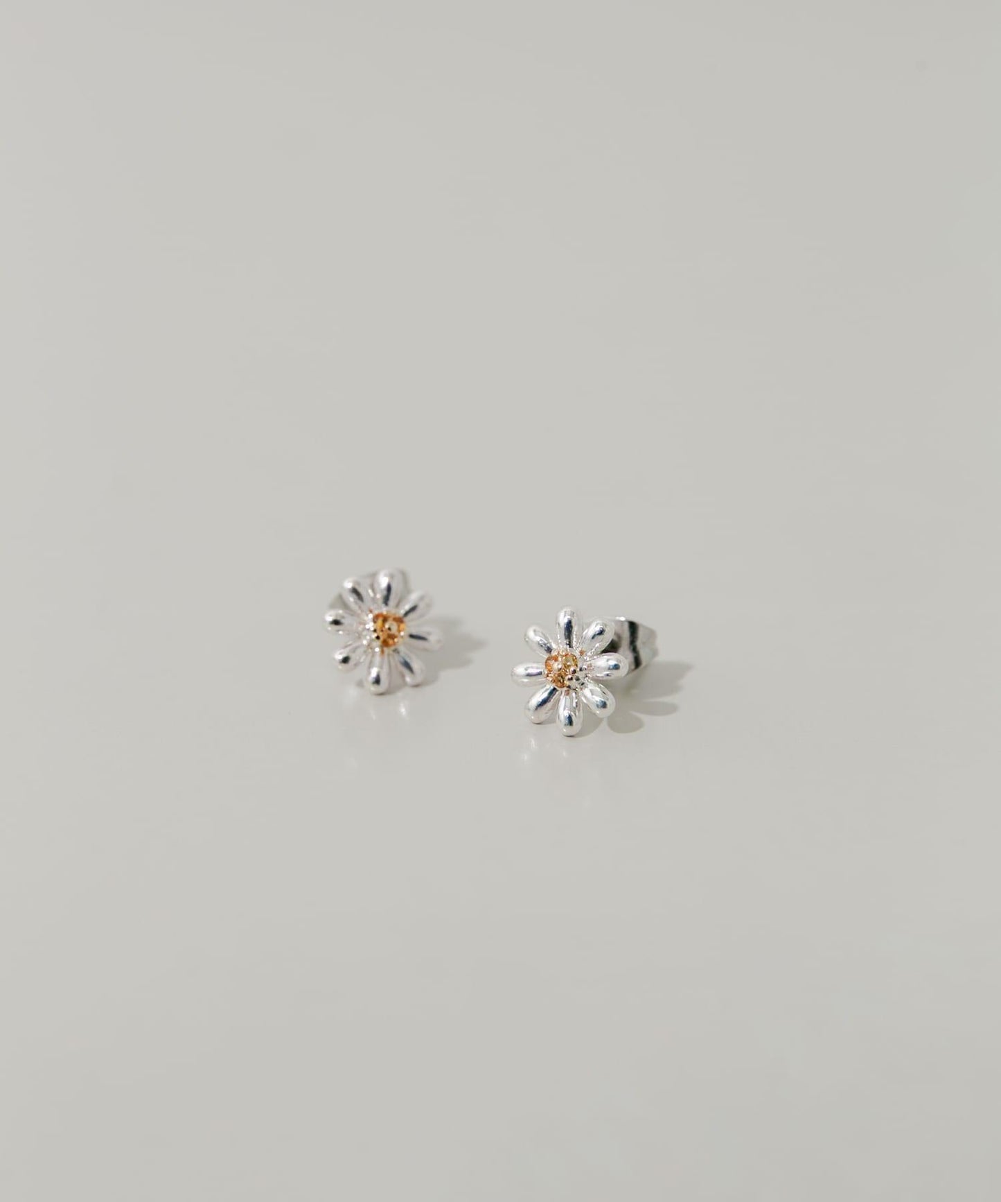 迷你花朵耳環