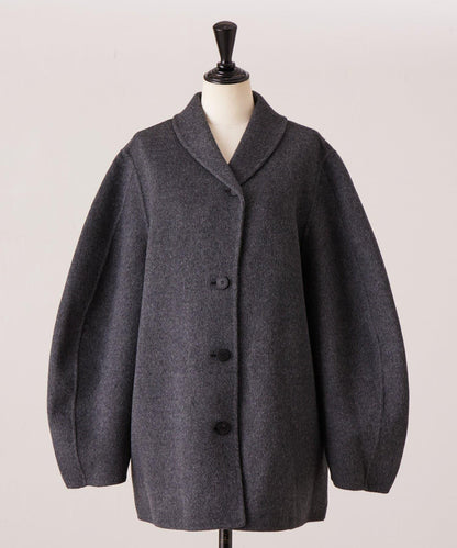 《RRACE》披肩領半身大衣