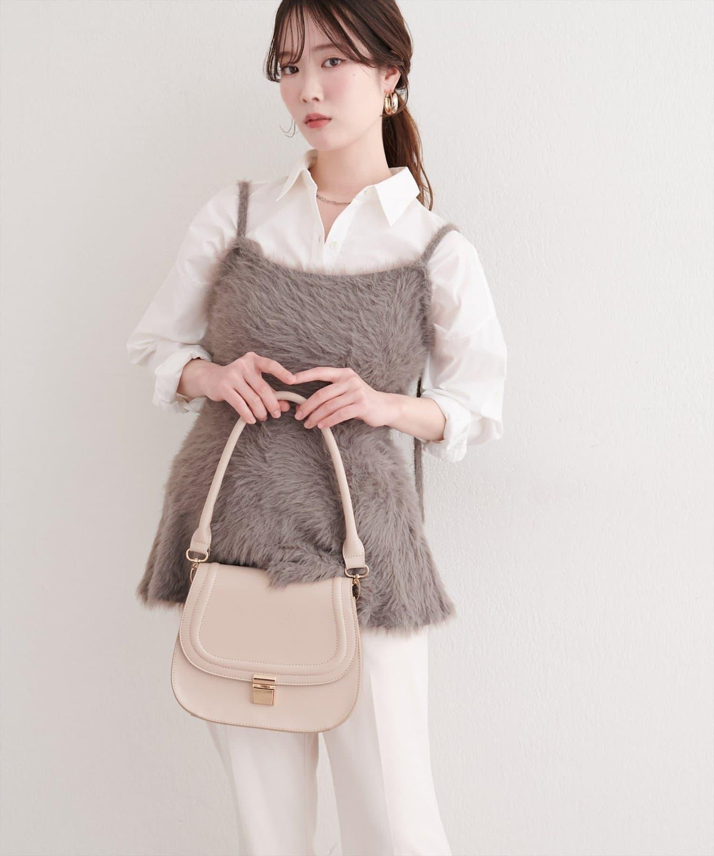 露背荷葉邊吊帶背心+針織連衣裙