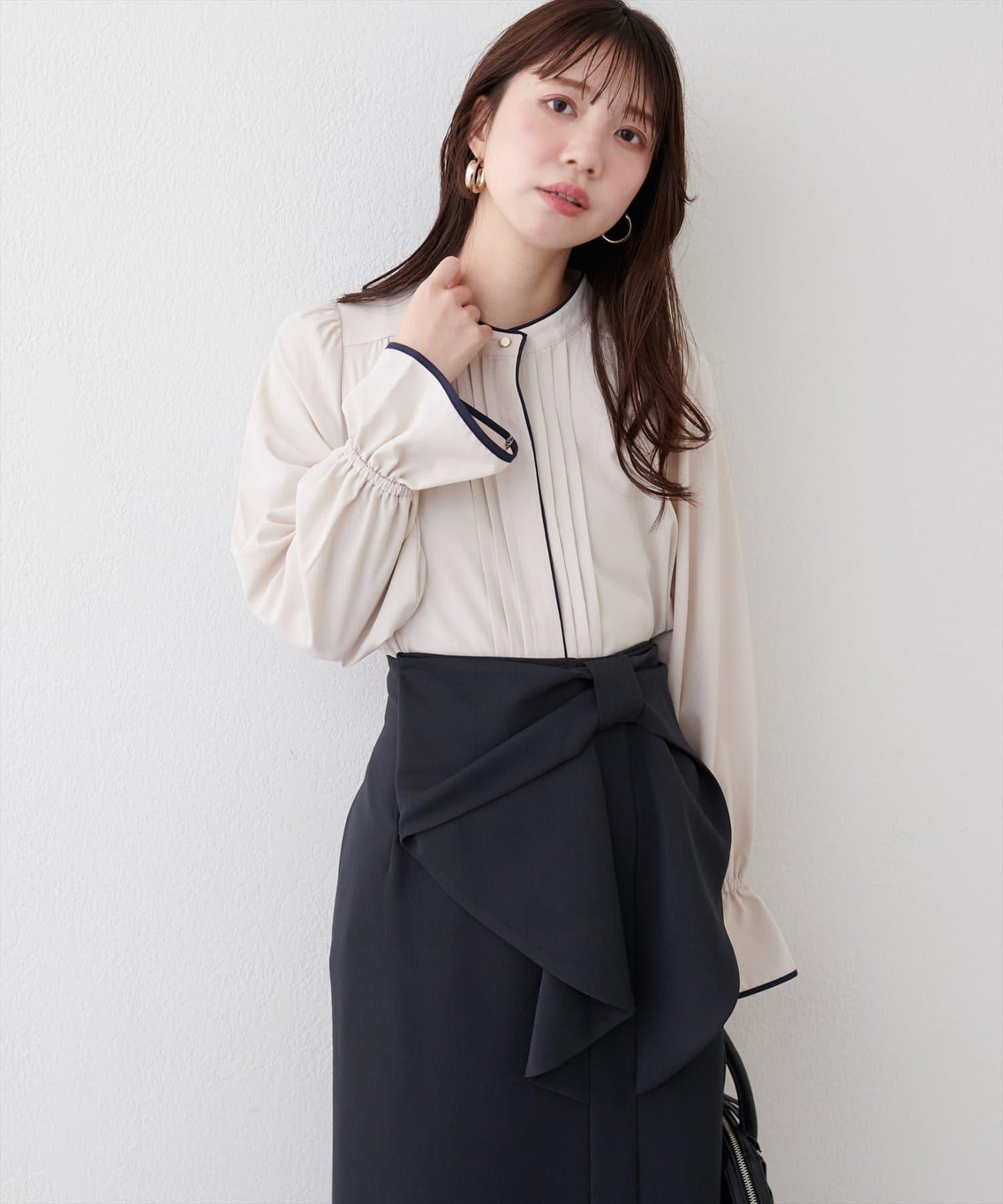 拼色滾邊褶皺女襯衫