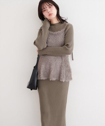 露背荷葉邊吊帶背心+針織連衣裙