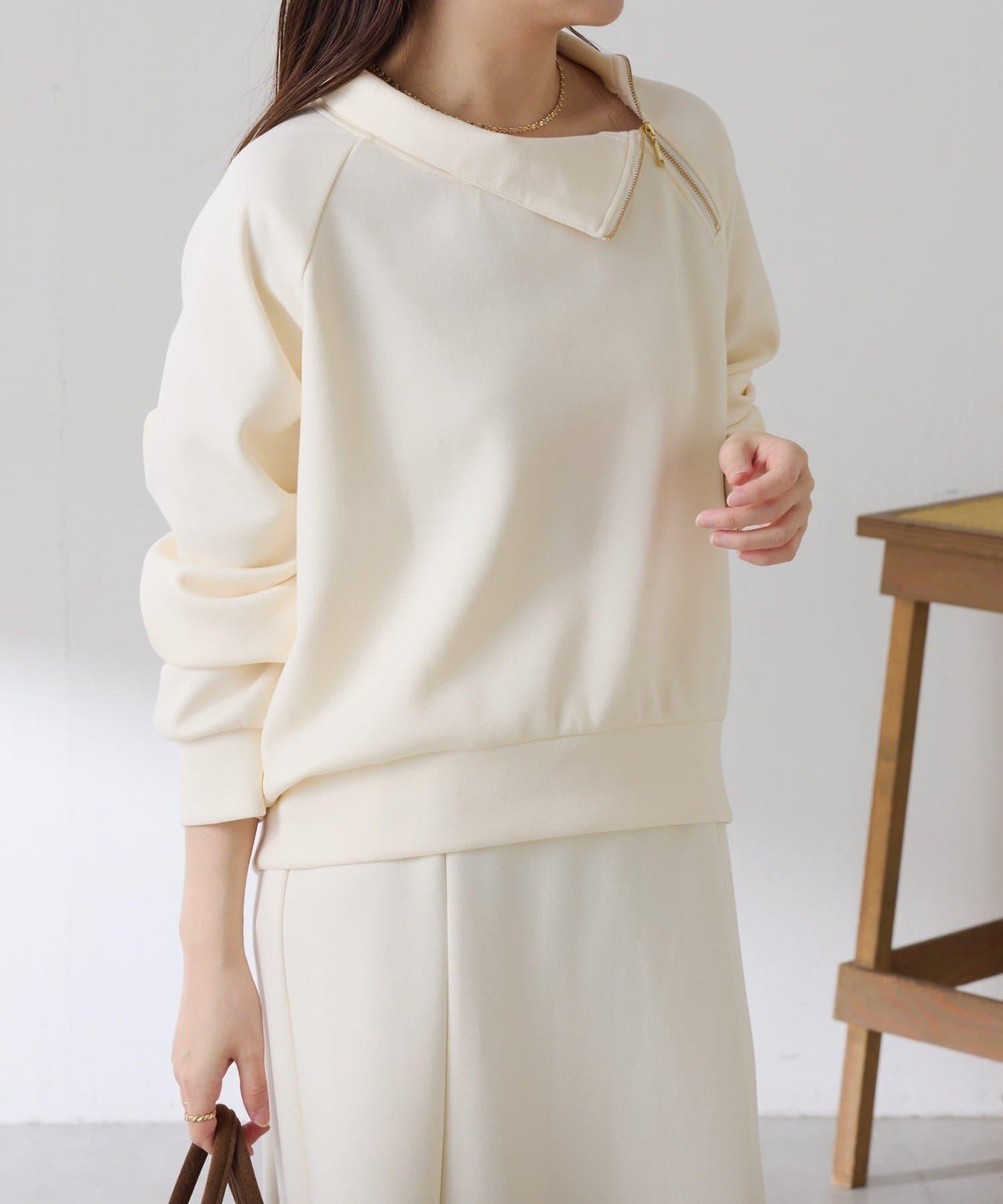 【舒適/百搭】不對稱半拉鍊套裝