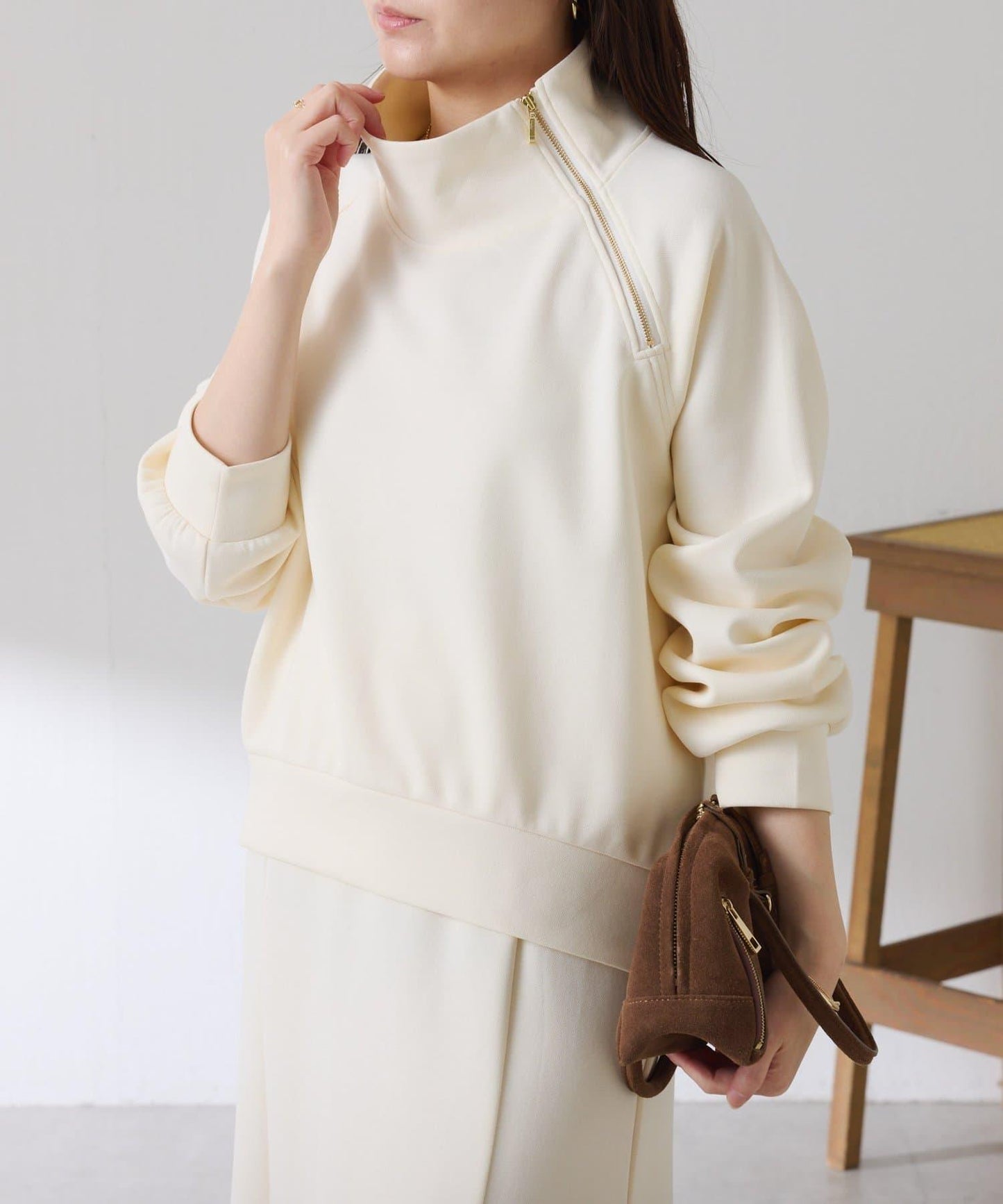 【舒適/百搭】不對稱半拉鍊套裝