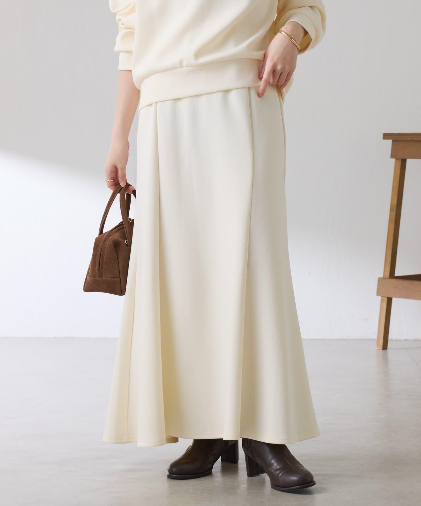 【舒適/百搭】不對稱半拉鍊套裝