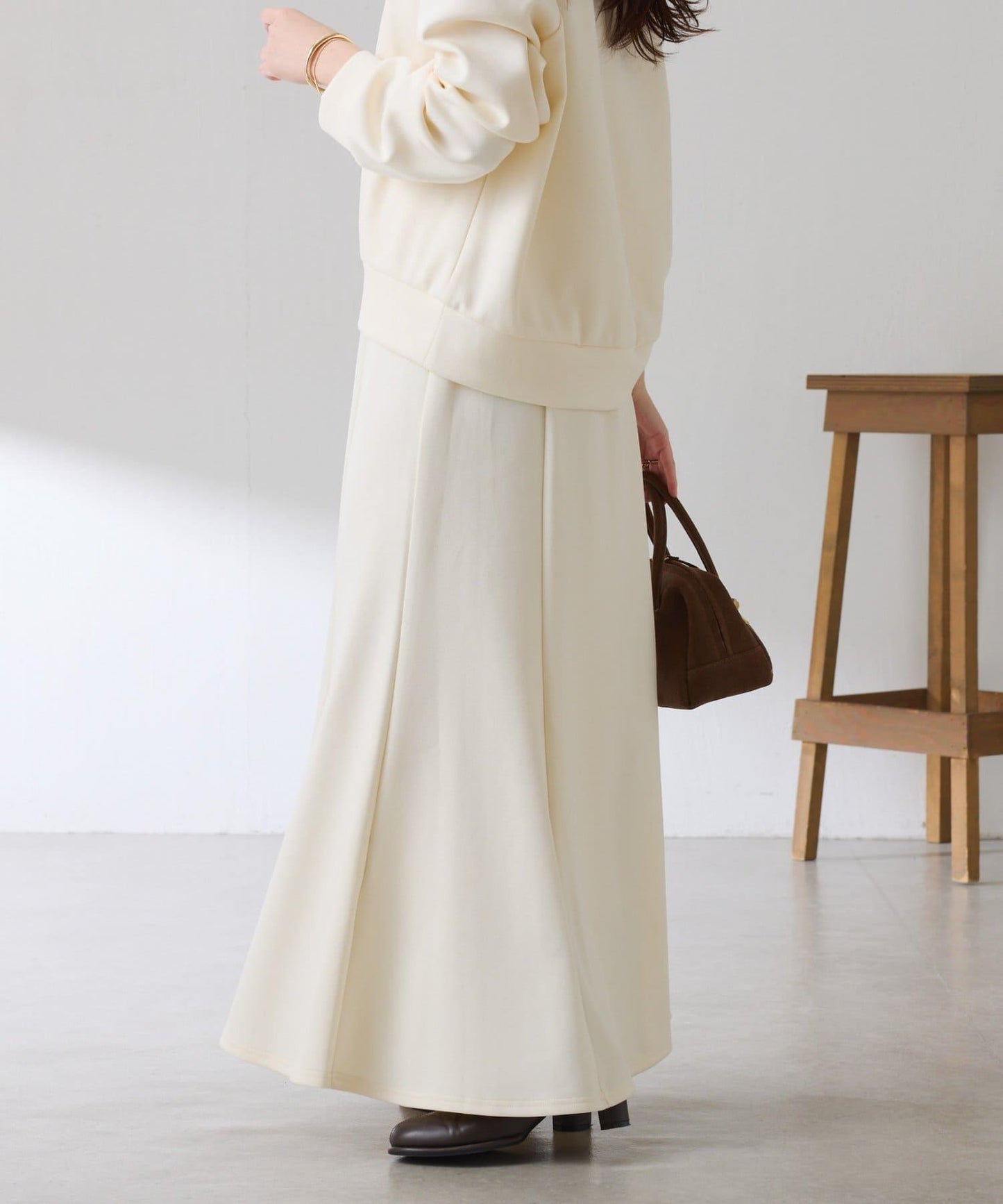 【舒適/百搭】不對稱半拉鍊套裝