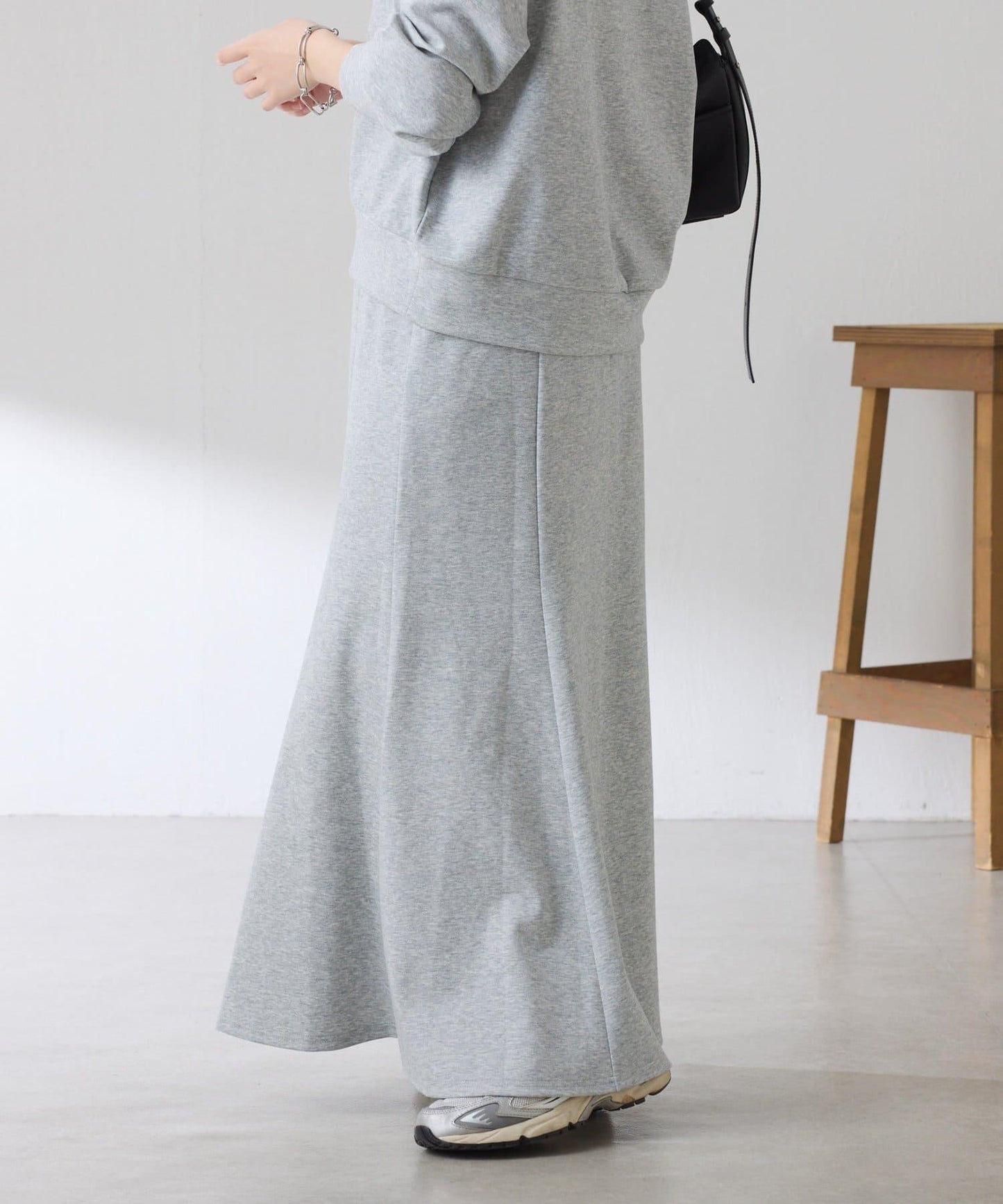 【舒適/百搭】不對稱半拉鍊套裝