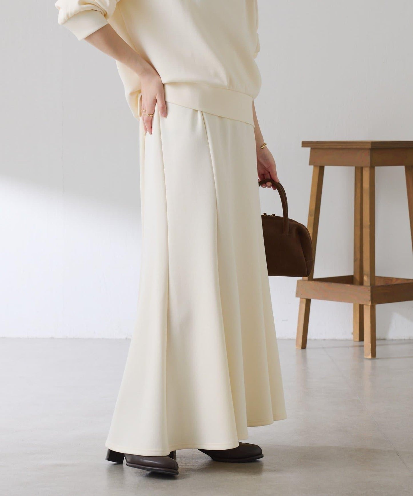 【舒適/百搭】不對稱半拉鍊套裝