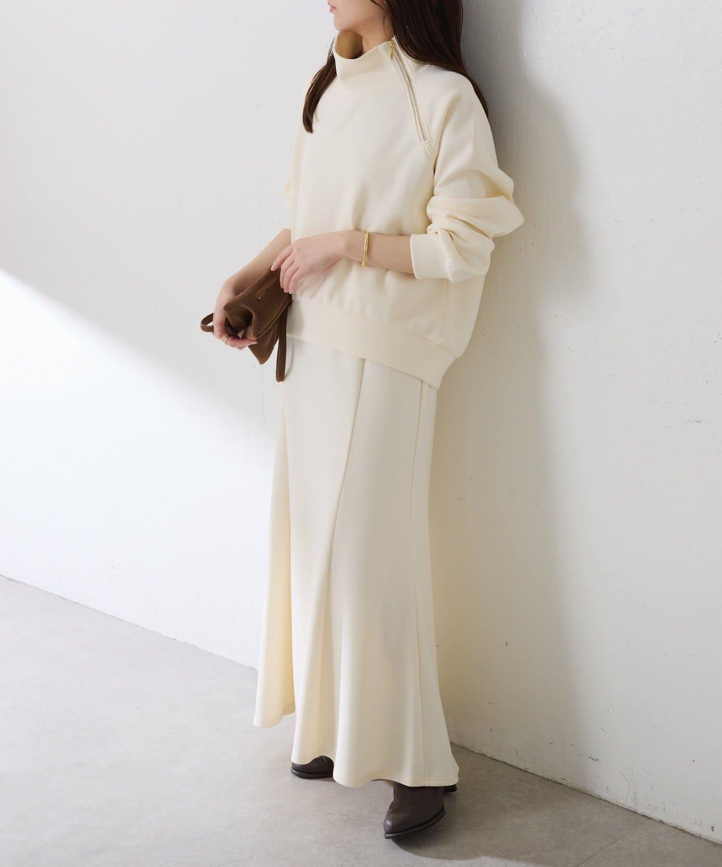【舒適/百搭】不對稱半拉鍊套裝