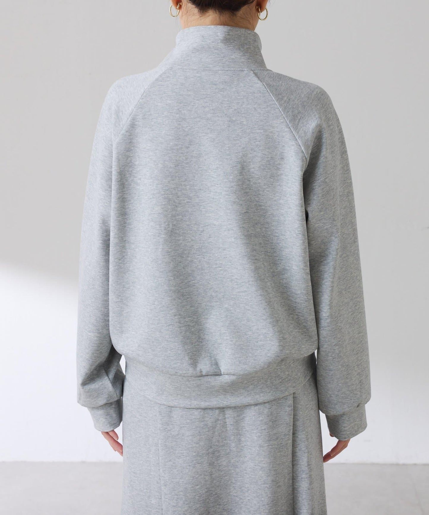 【舒適/百搭】不對稱半拉鍊套裝