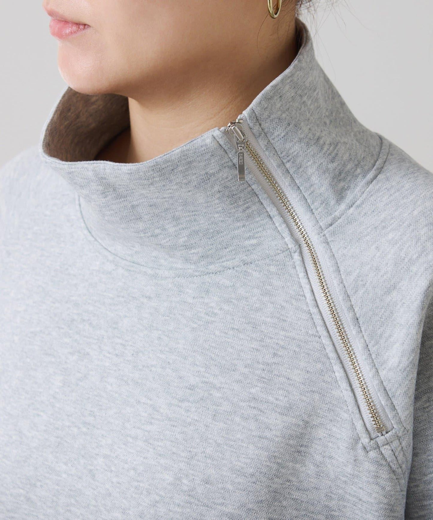 【舒適/百搭】不對稱半拉鍊套裝