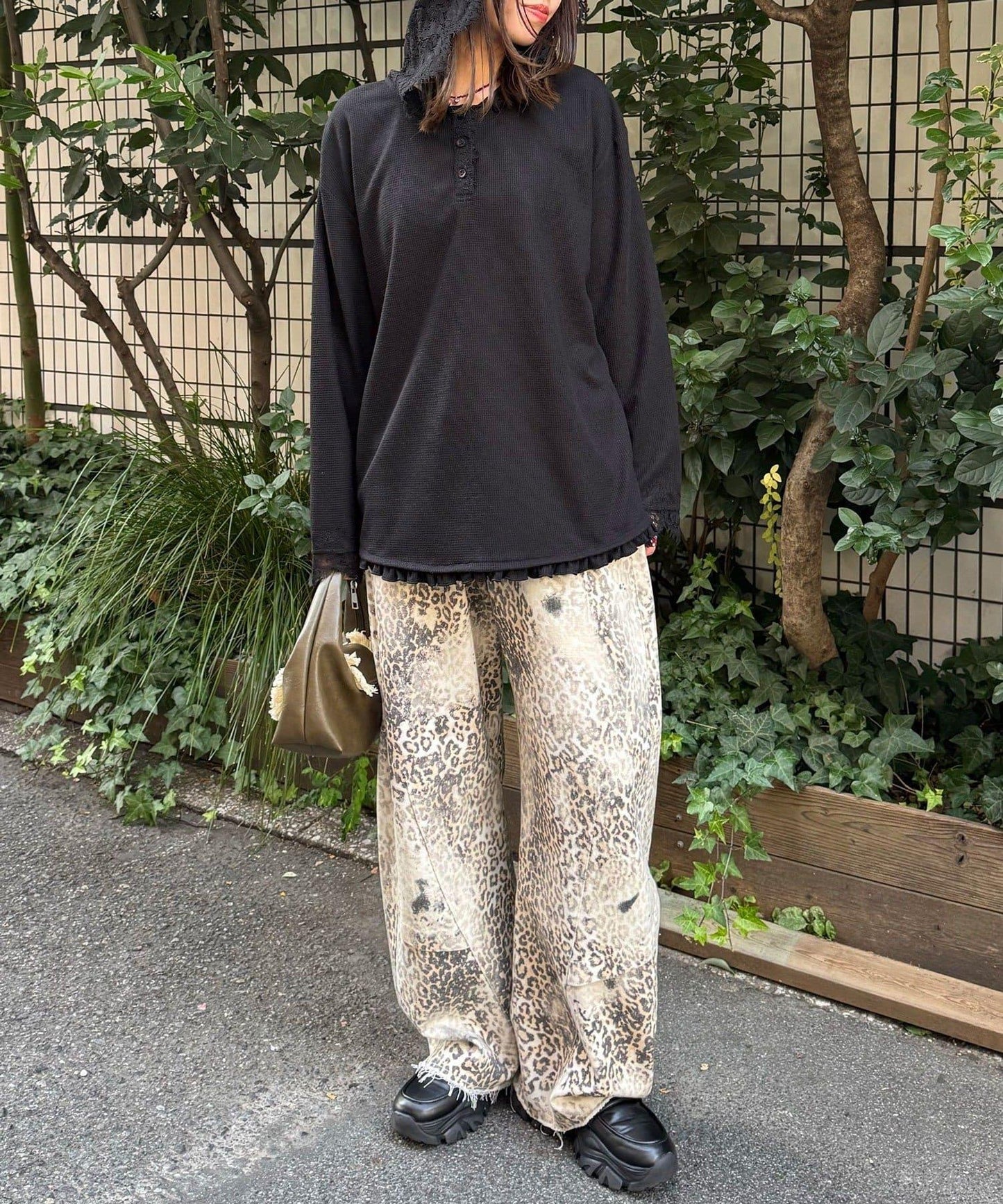 蕾絲拼接華夫格長袖T恤