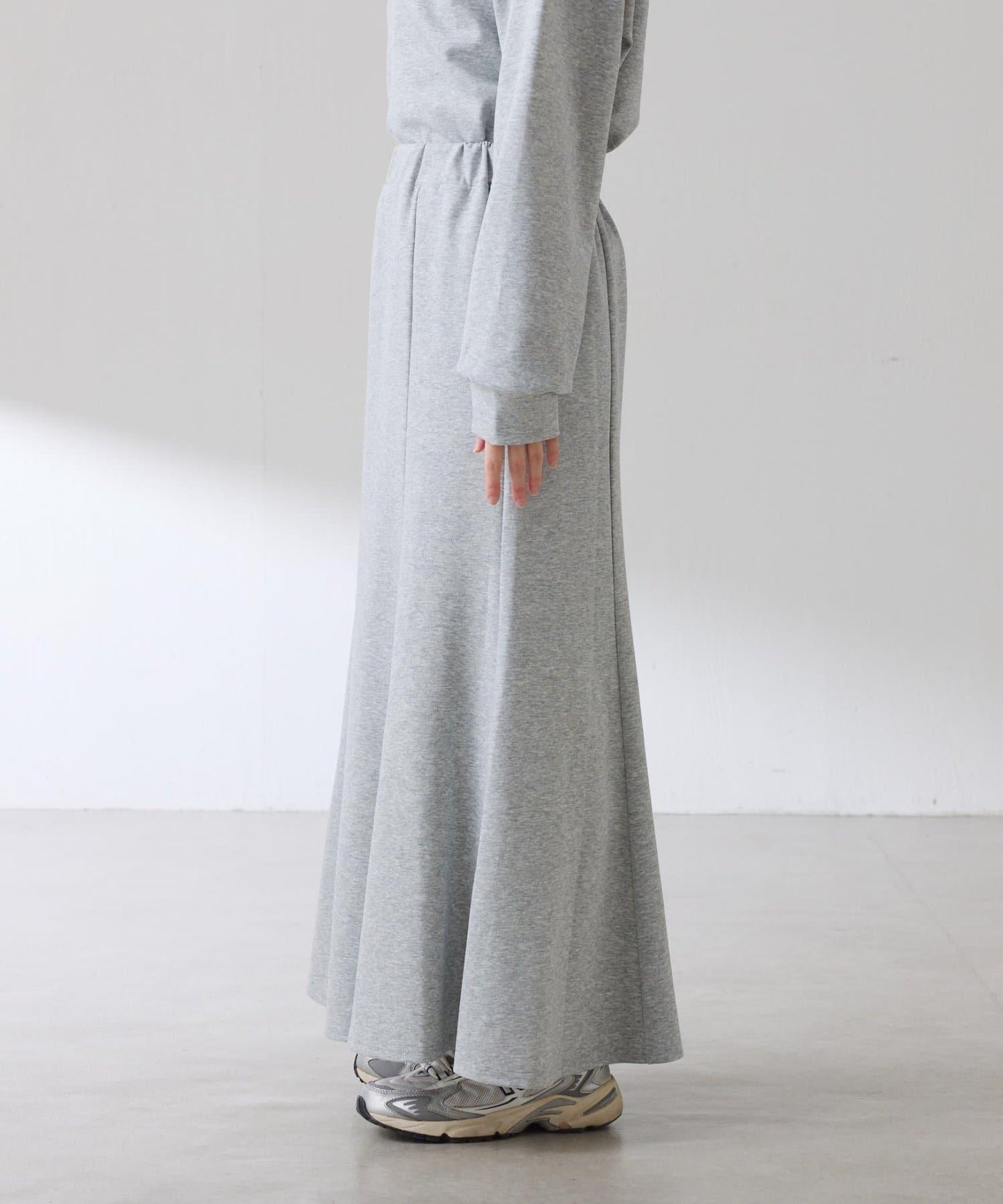 【舒適/百搭】不對稱半拉鍊套裝