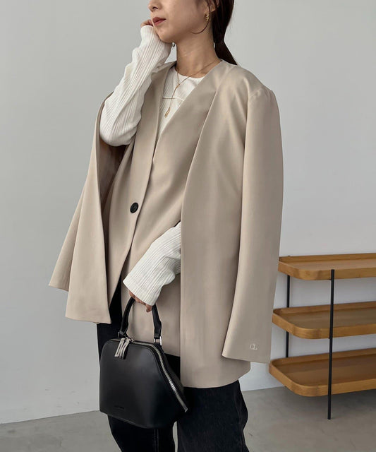 開叉袖西裝外套