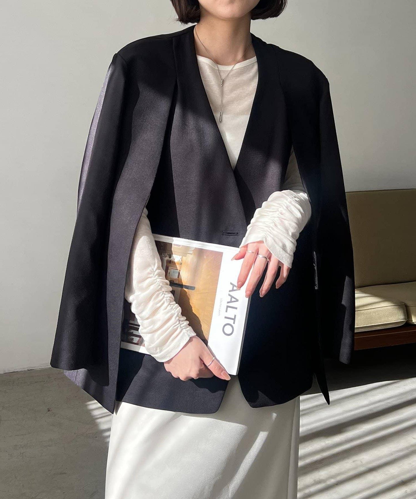 開叉袖西裝外套