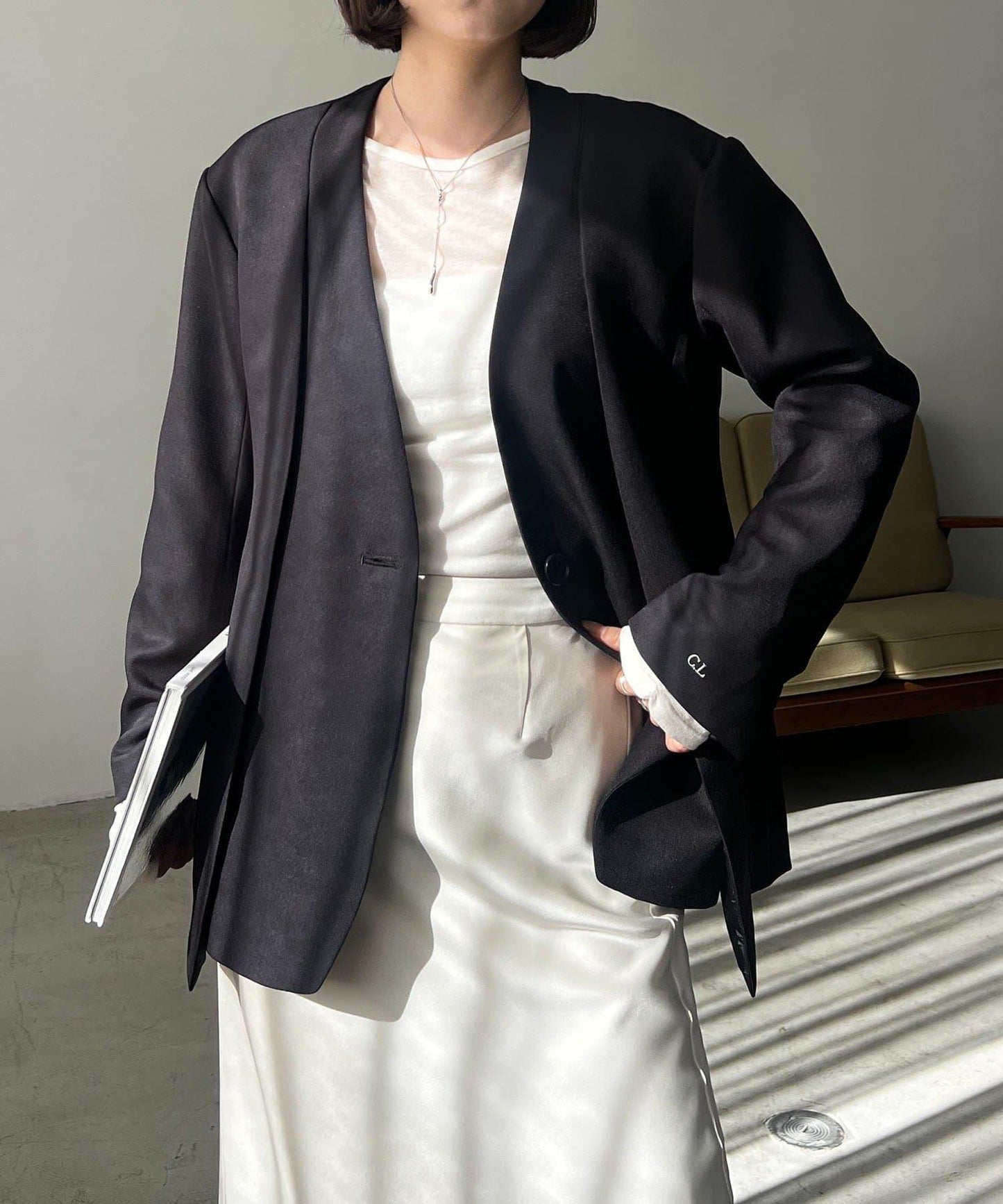 開叉袖西裝外套