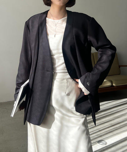 開叉袖西裝外套