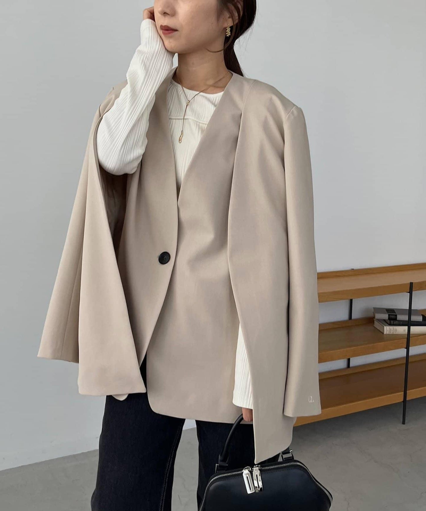 開叉袖西裝外套