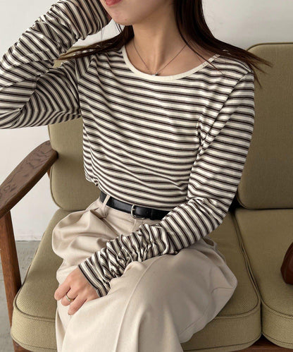 後背U領短款條紋T恤