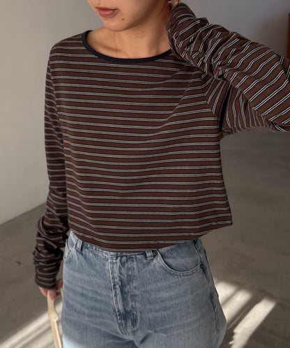 後背U領短款條紋T恤