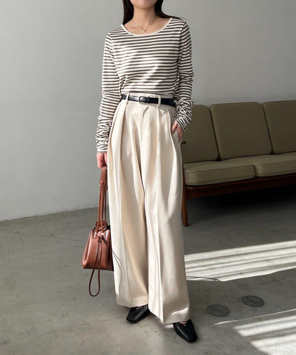 後背U領短款條紋T恤