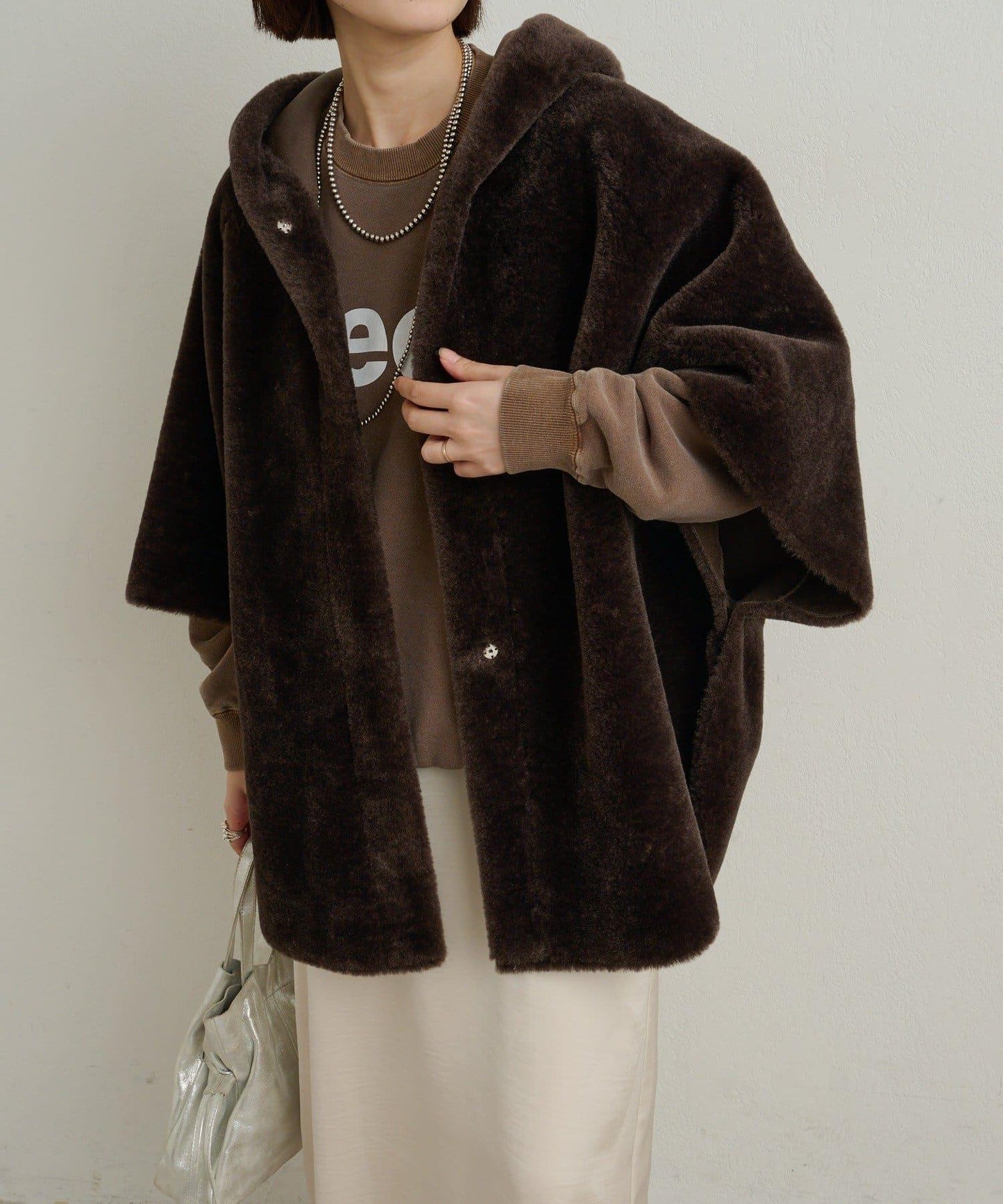 【Omekashi】短款仿毛絨斗篷