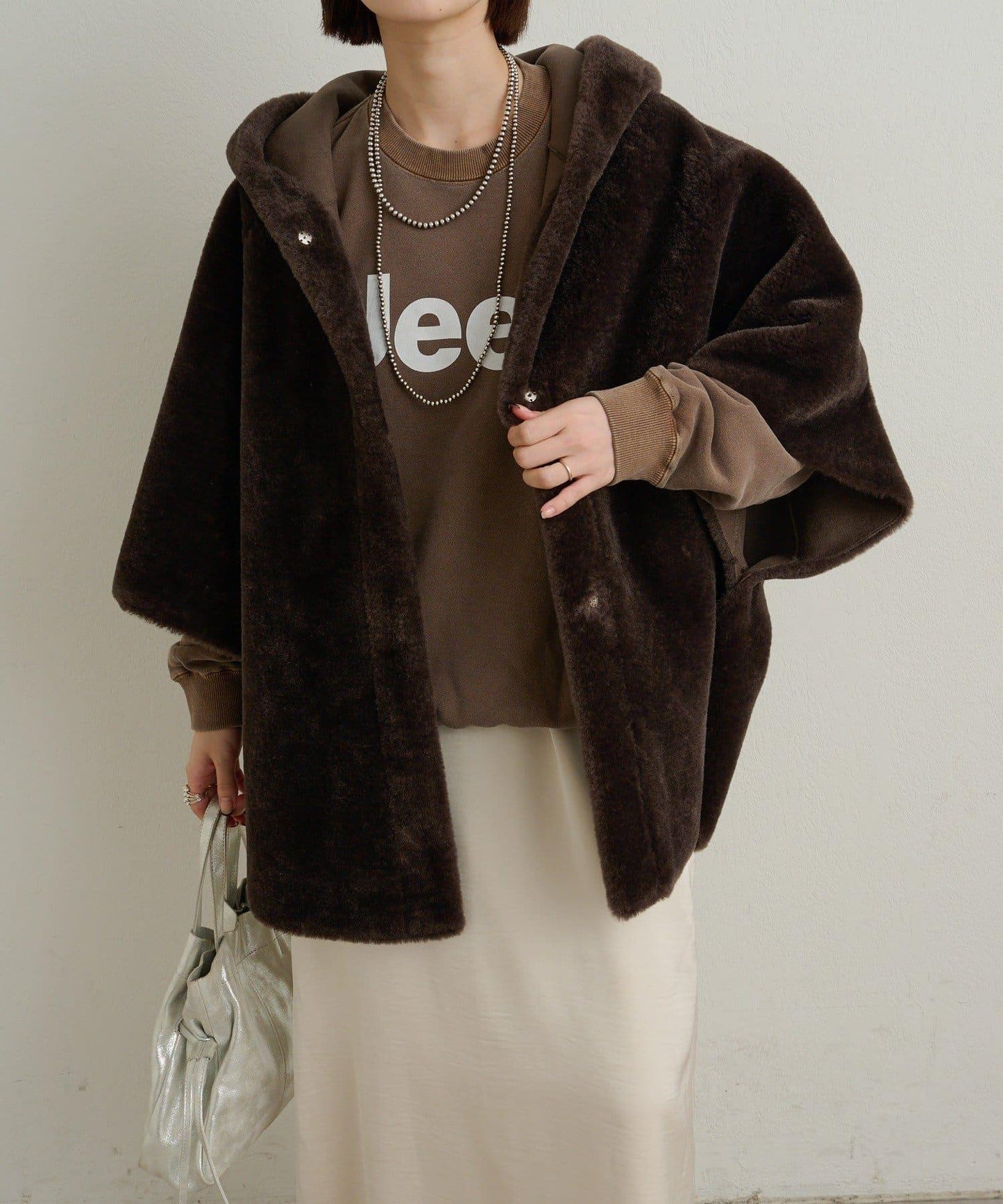 【Omekashi】短款仿毛絨斗篷