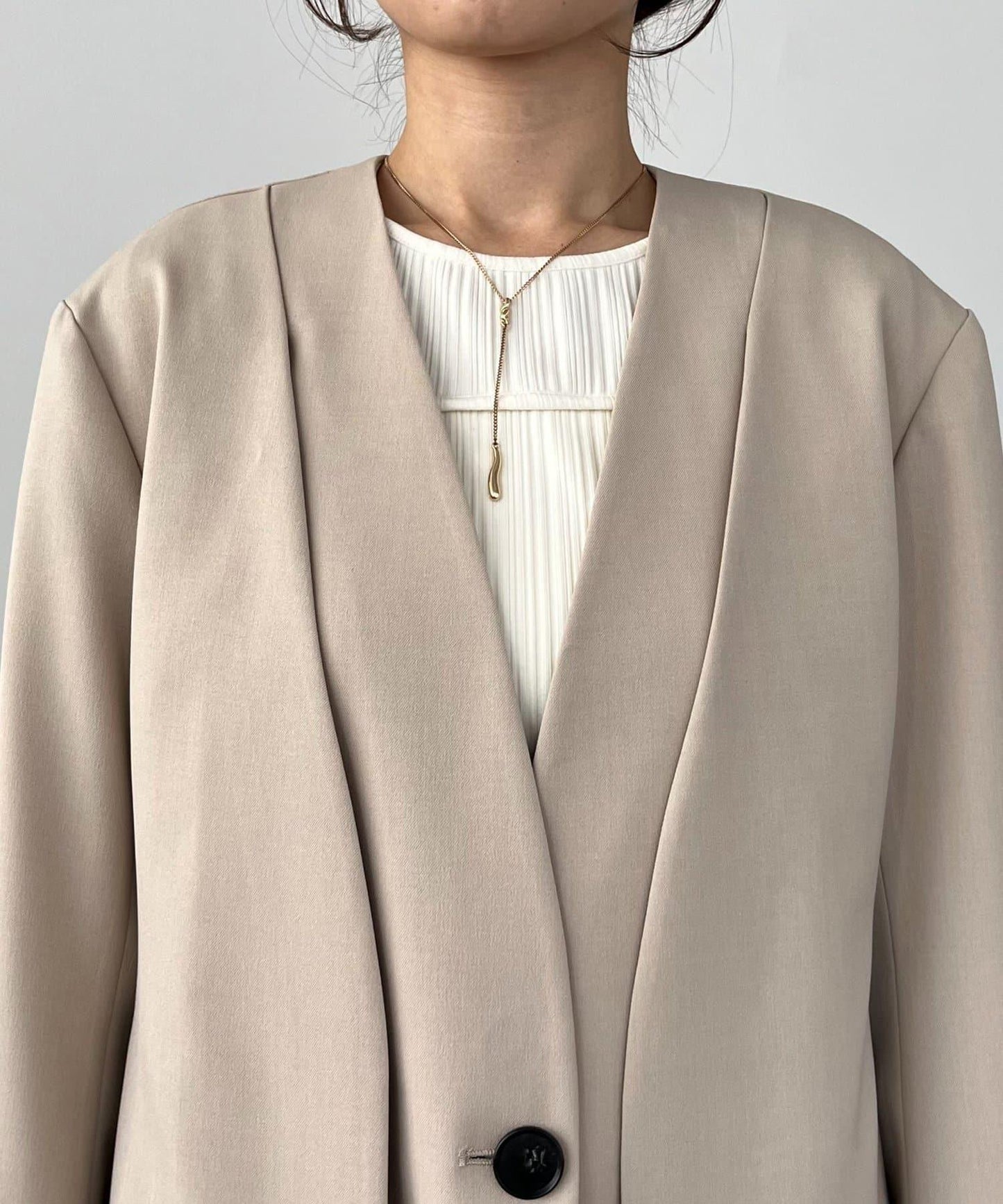 開叉袖西裝外套