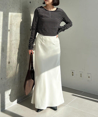 後背U領短款條紋T恤