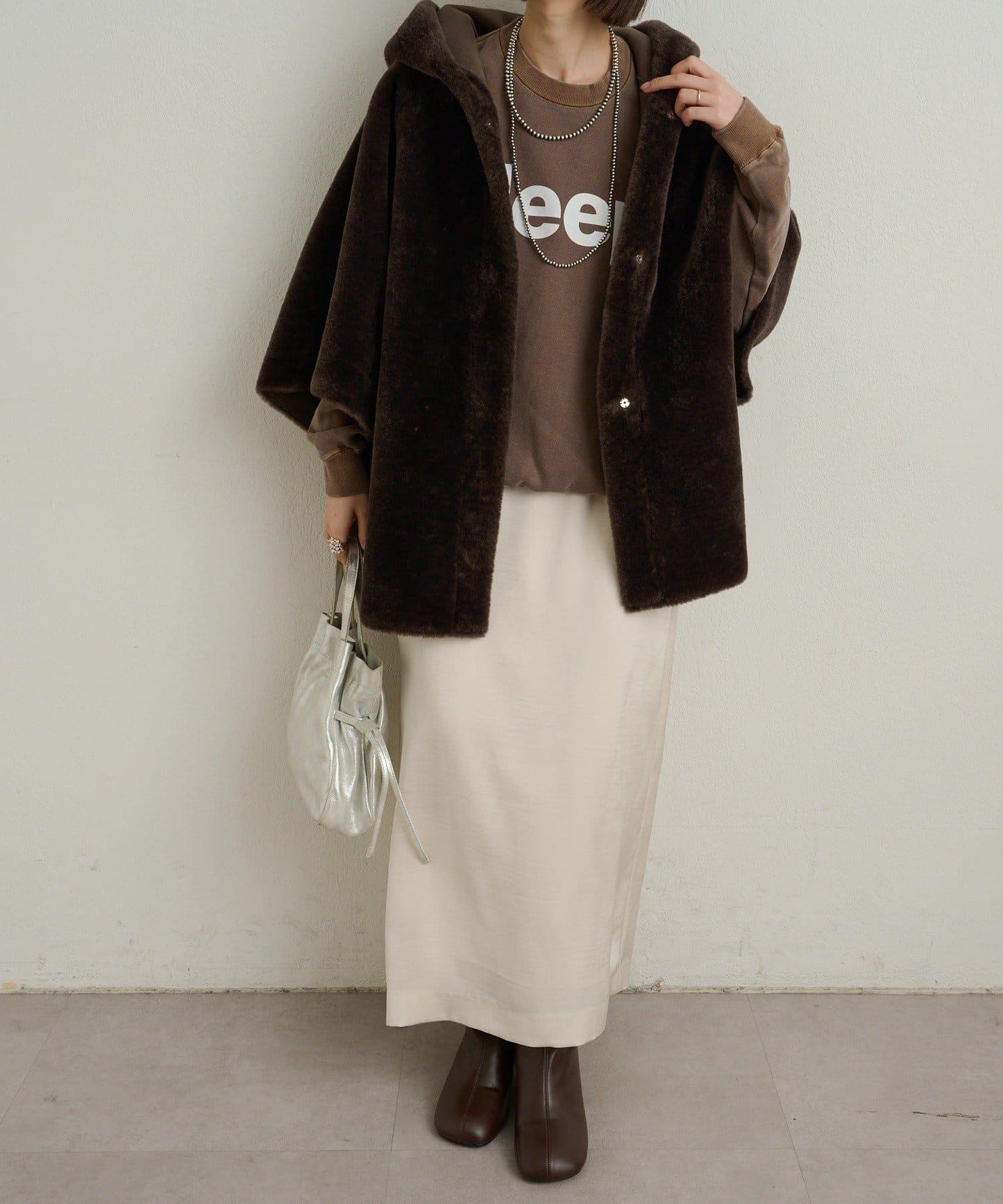 【Omekashi】短款仿毛絨斗篷