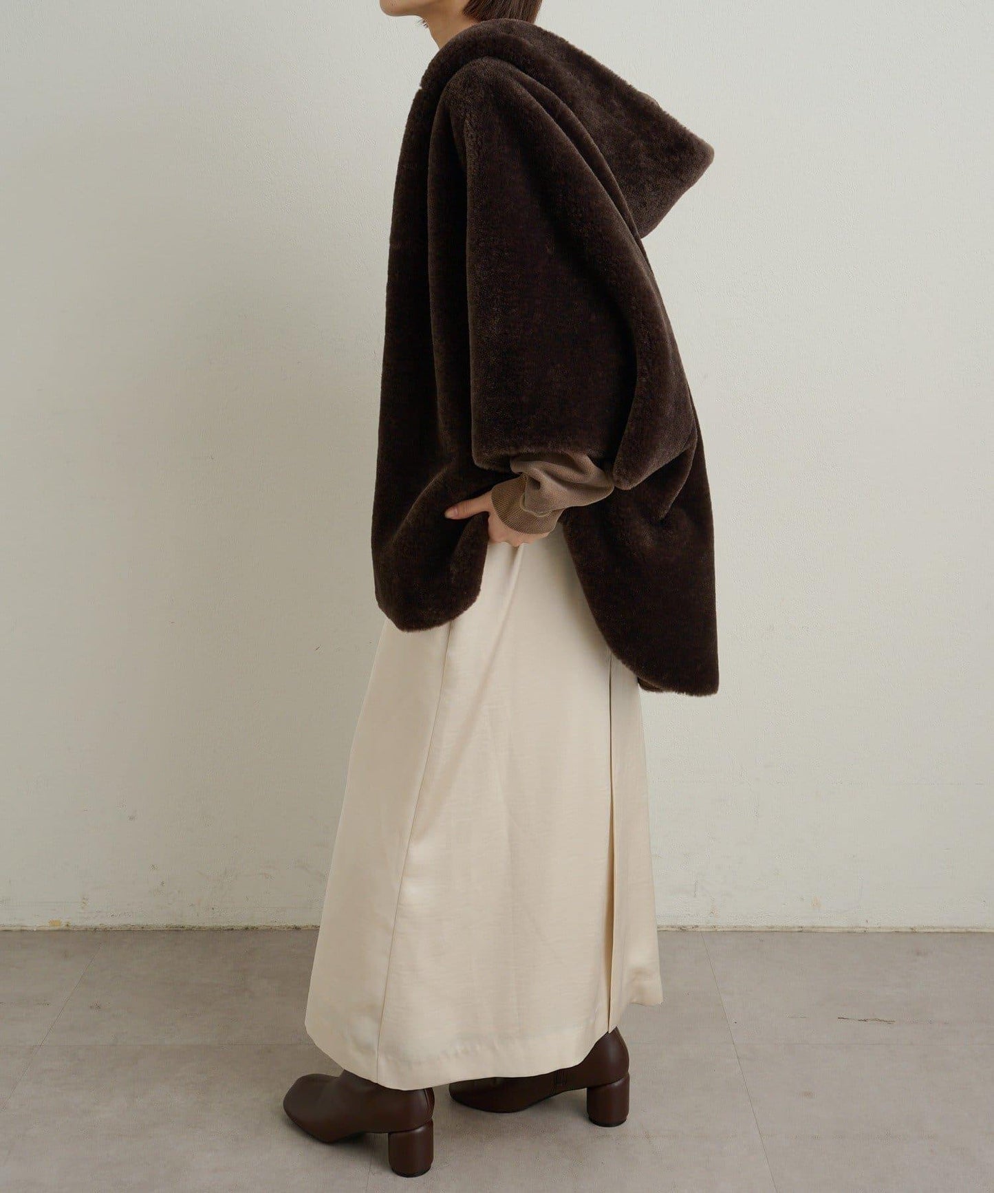 【Omekashi】短款仿毛絨斗篷