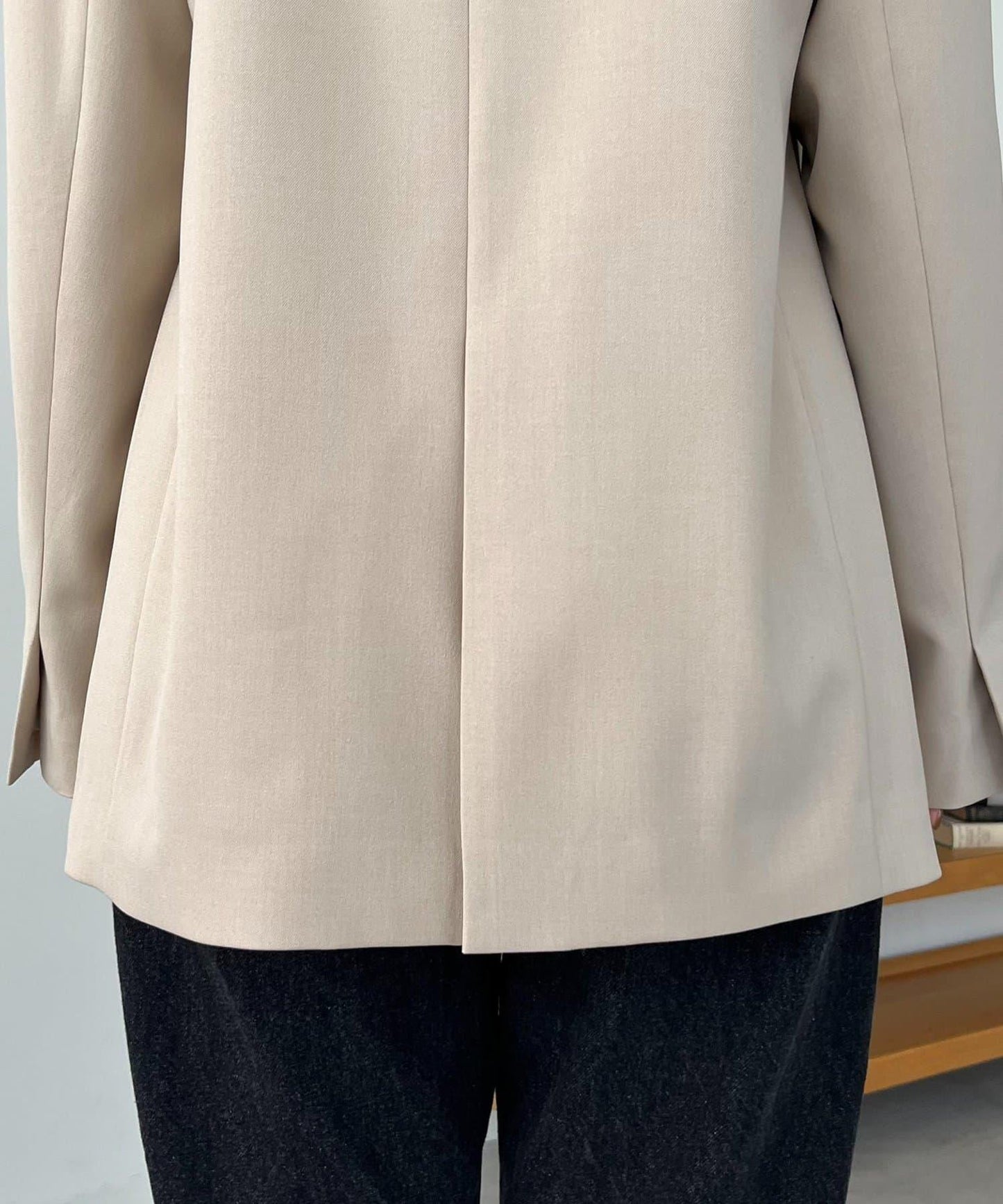 開叉袖西裝外套