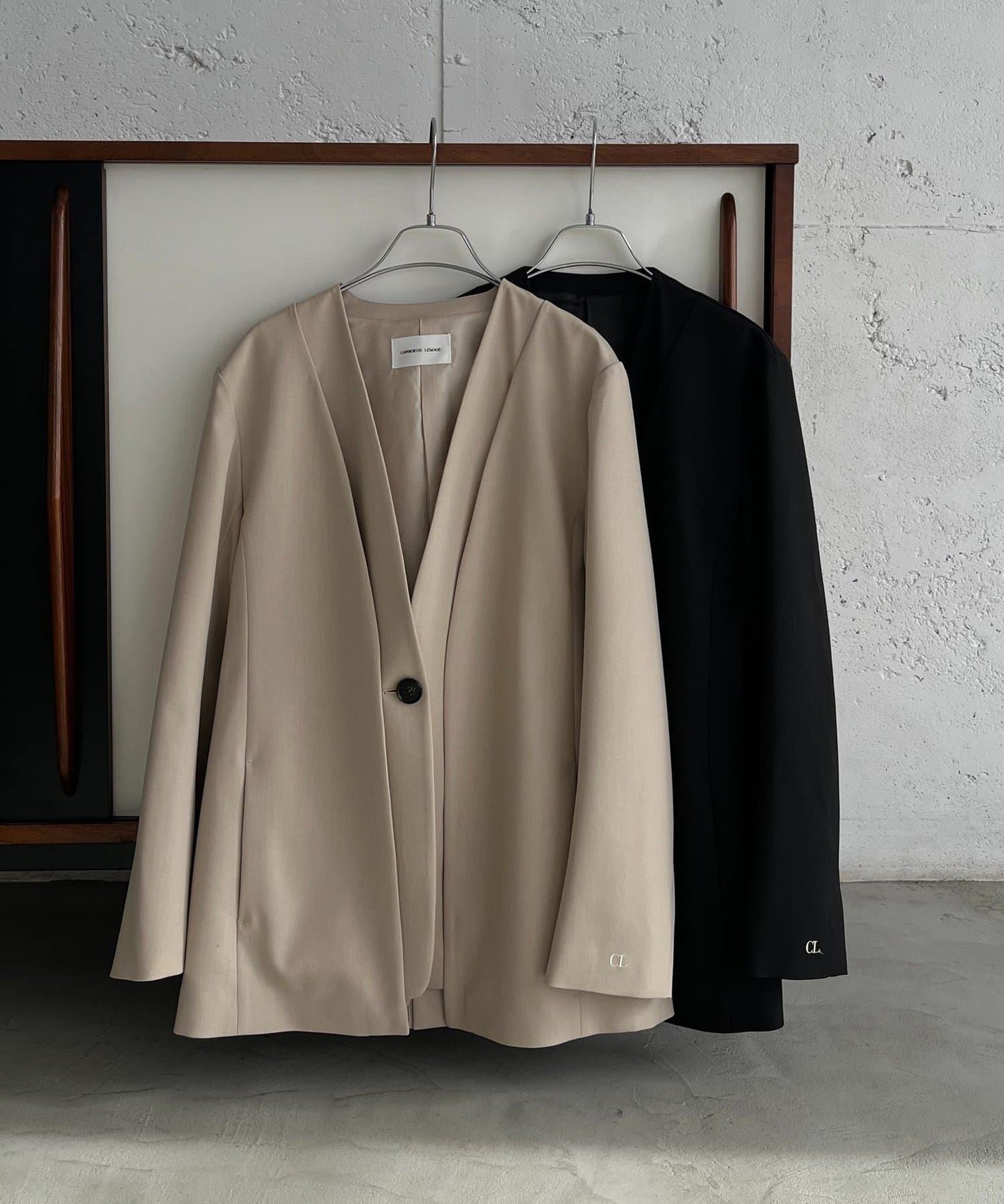 開叉袖西裝外套