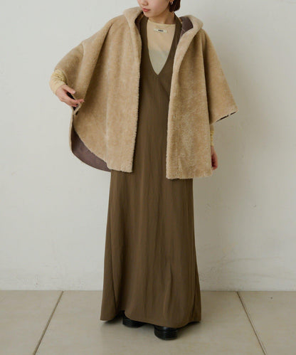 【Omekashi】短款仿毛絨斗篷