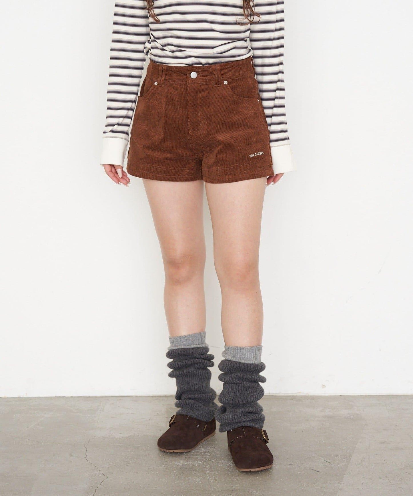 分層設計燈芯絨短褲