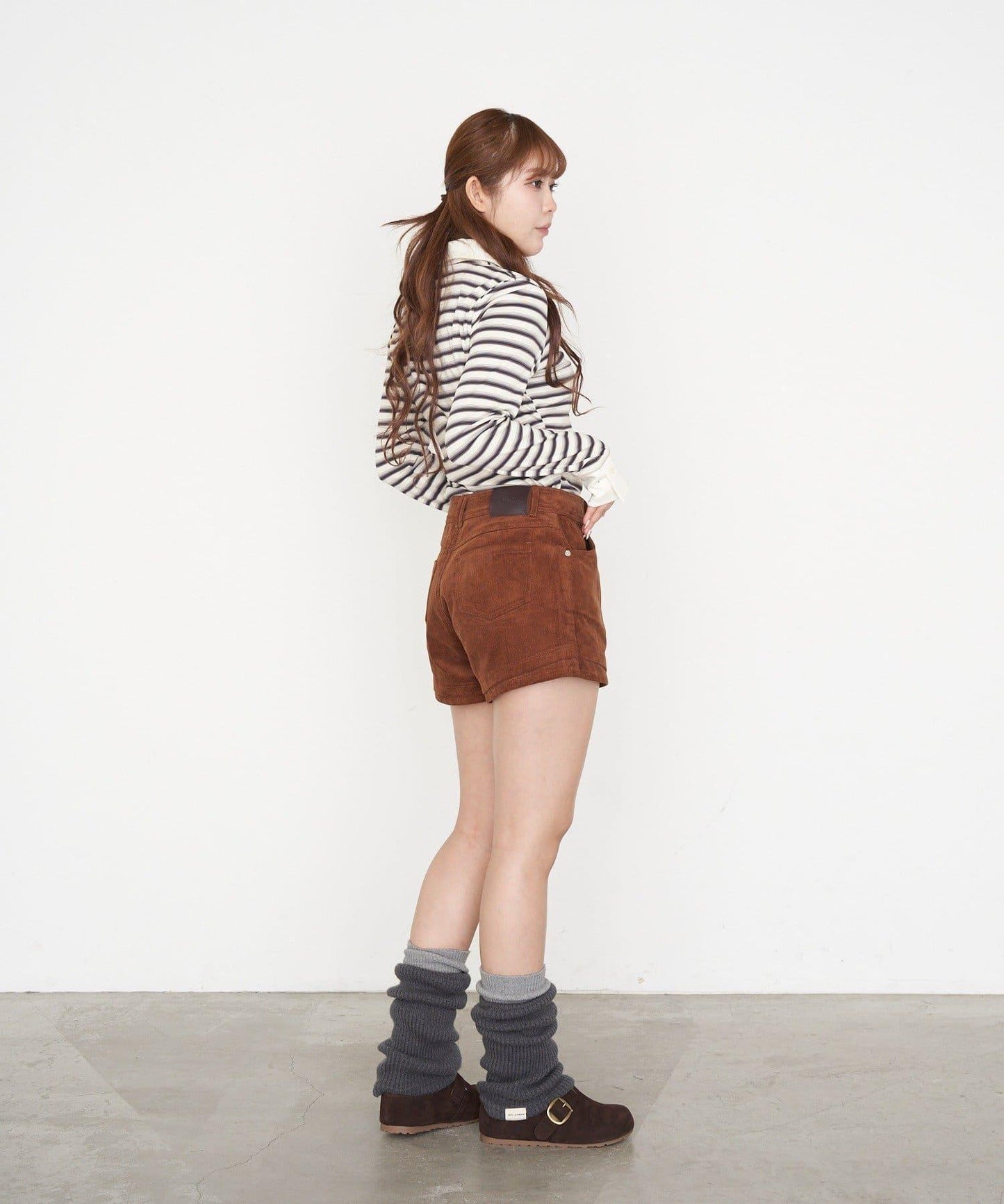 多色條紋胸部刺繡修身POLO衫