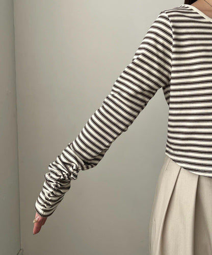 後背U領短款條紋T恤