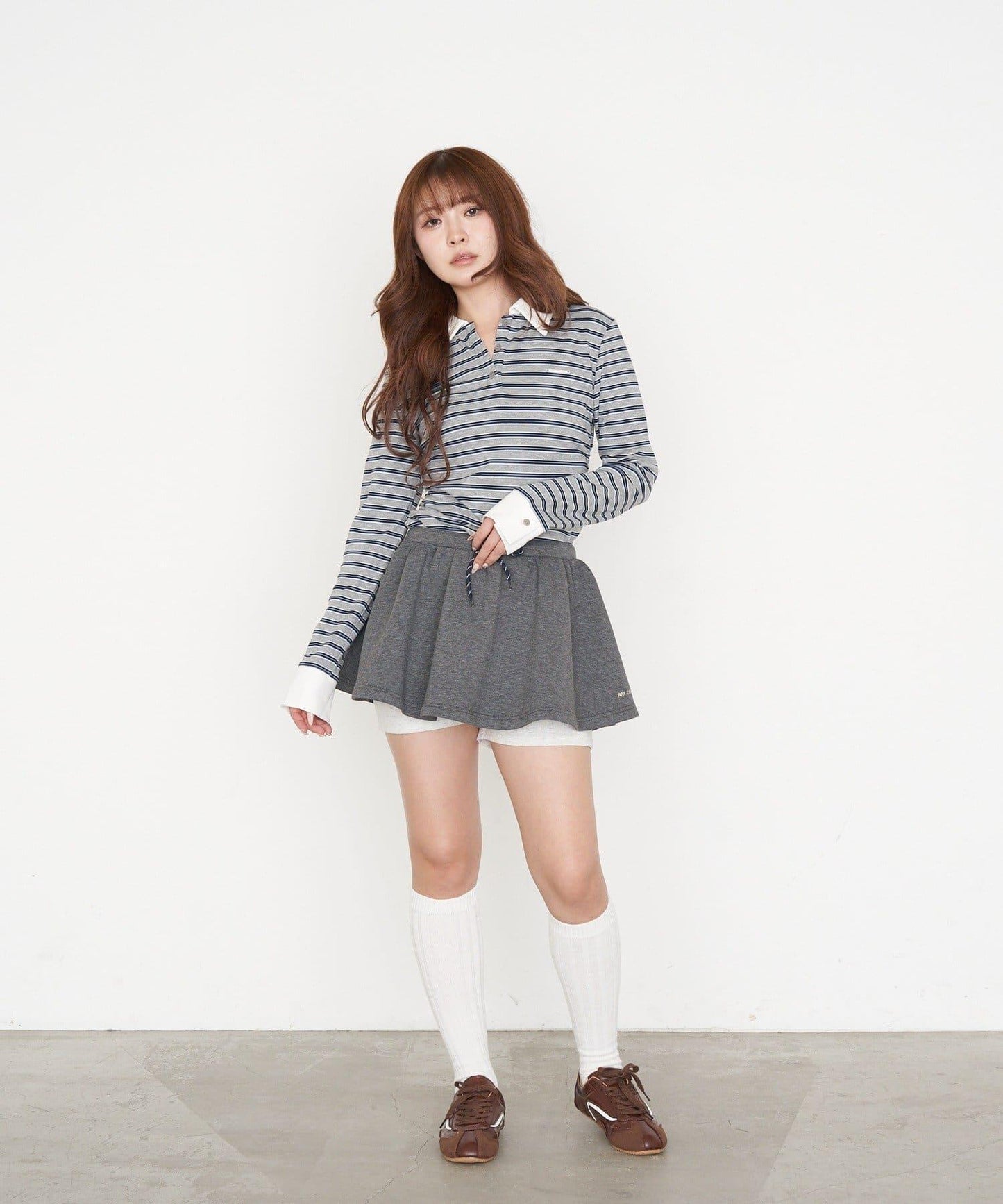 多色條紋胸部刺繡修身POLO衫