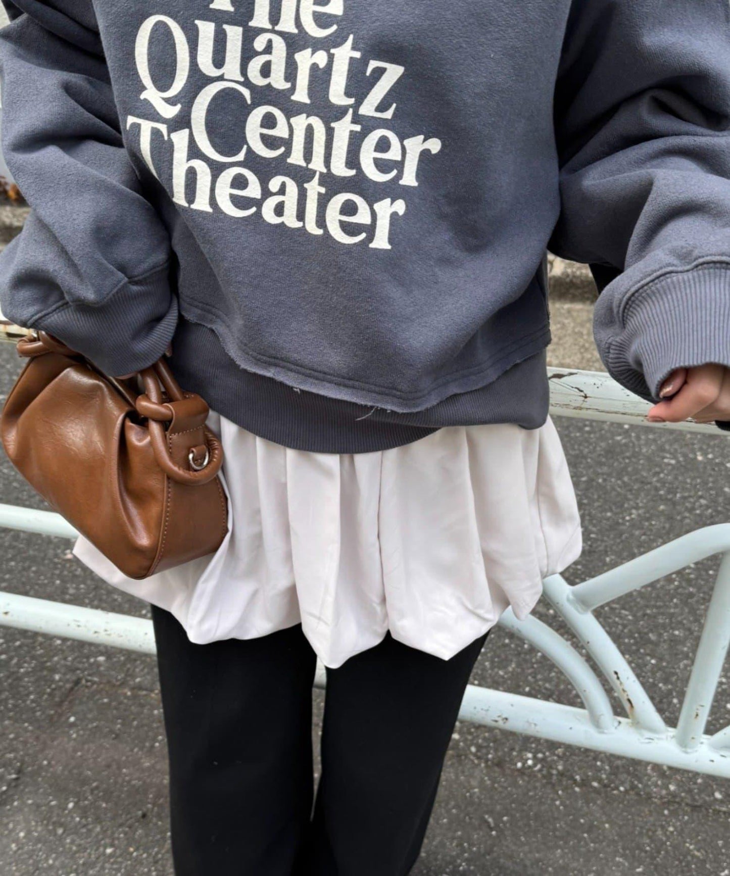 下襬氣球隨機羅紋上衣