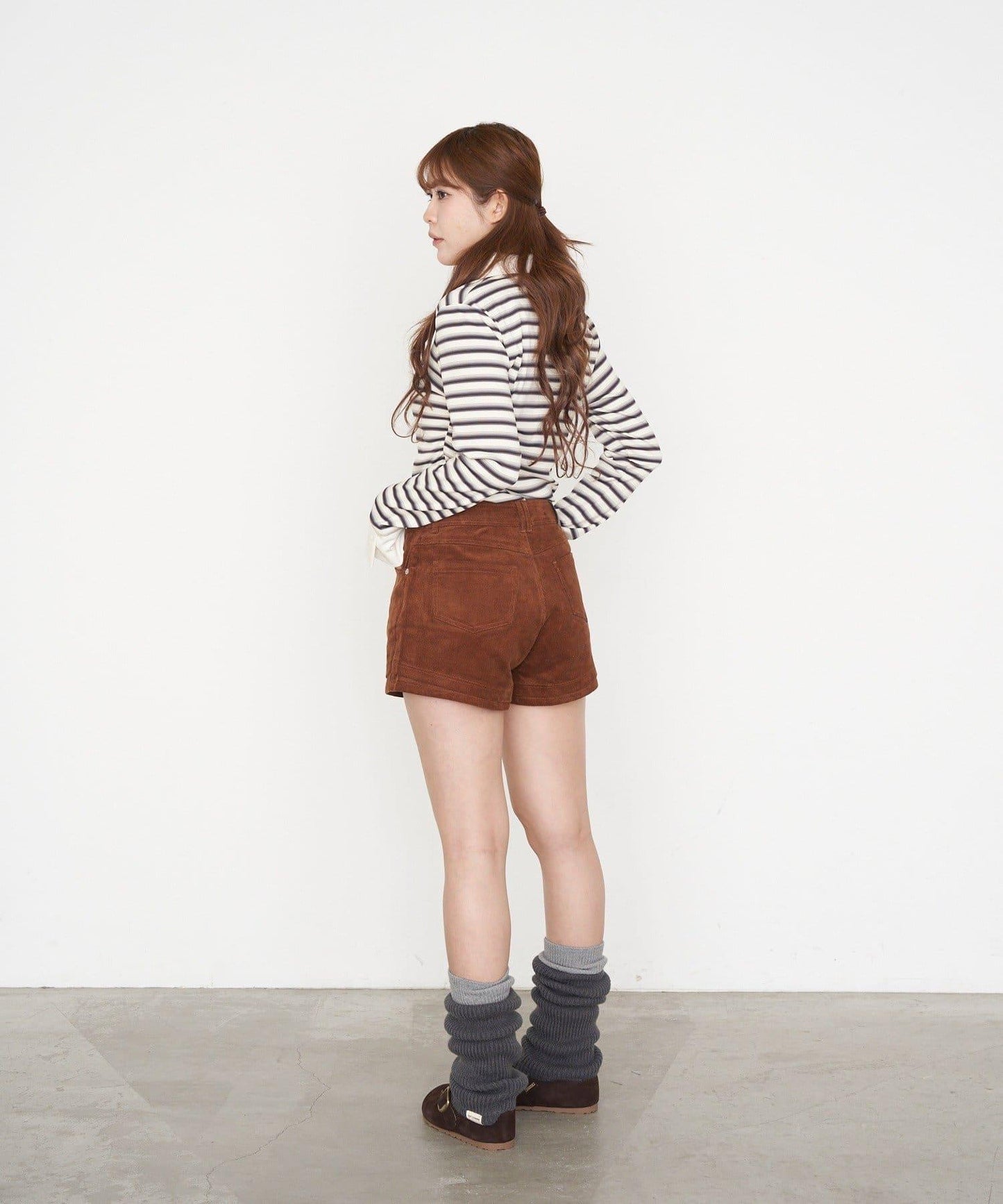 多色條紋胸部刺繡修身POLO衫