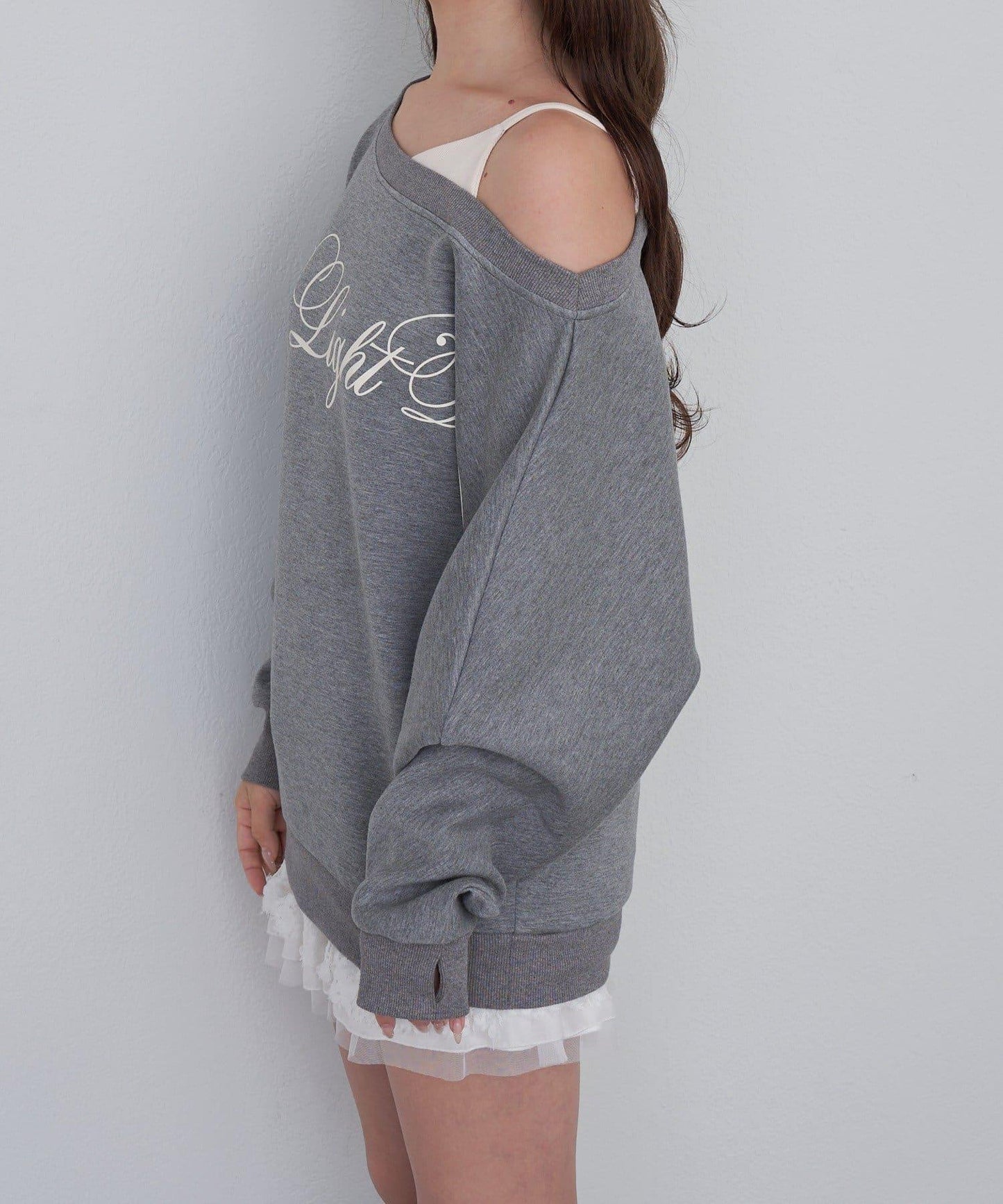 【RAY CASSIN】層疊字母單肩衛衣