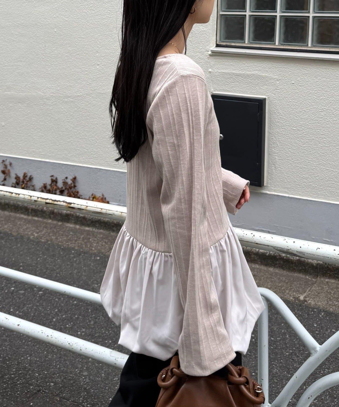 下襬氣球隨機羅紋上衣